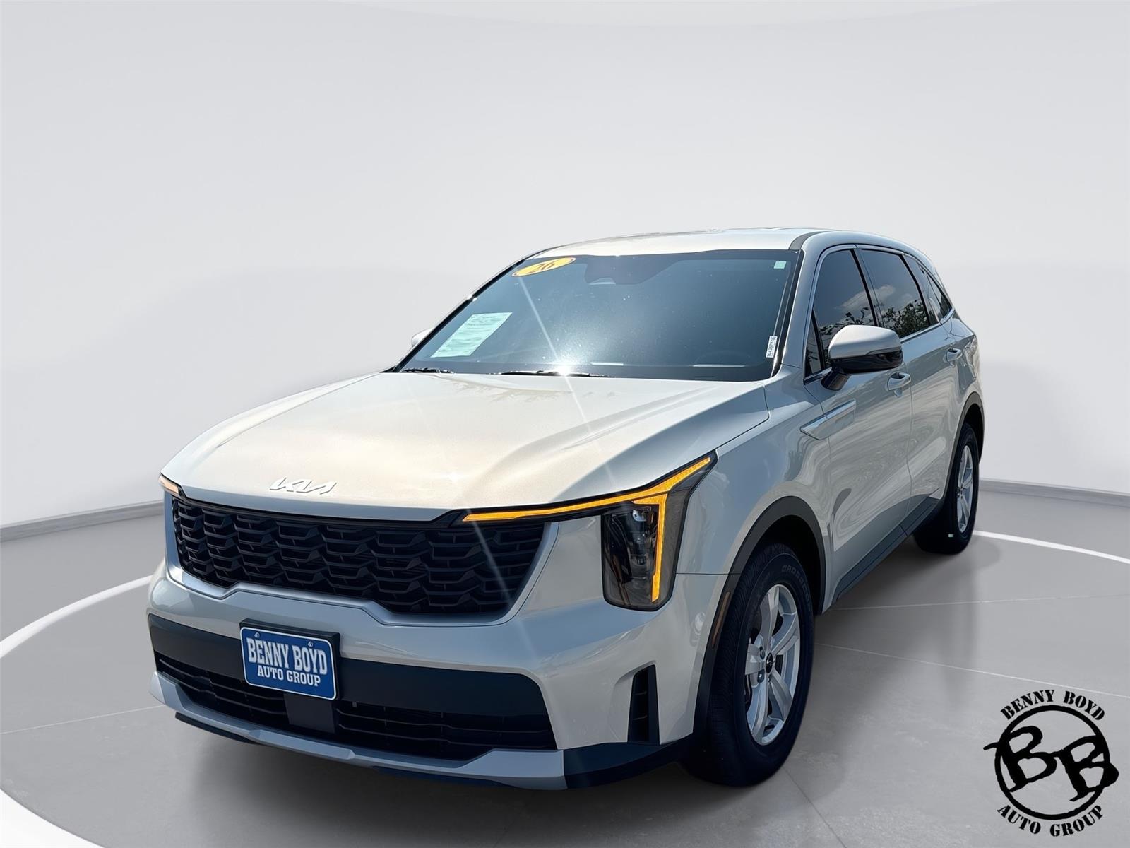 White (Ivory Silver) 2026 Kia Sorento SUV / Crossover Front-Wheel Drive Automatic