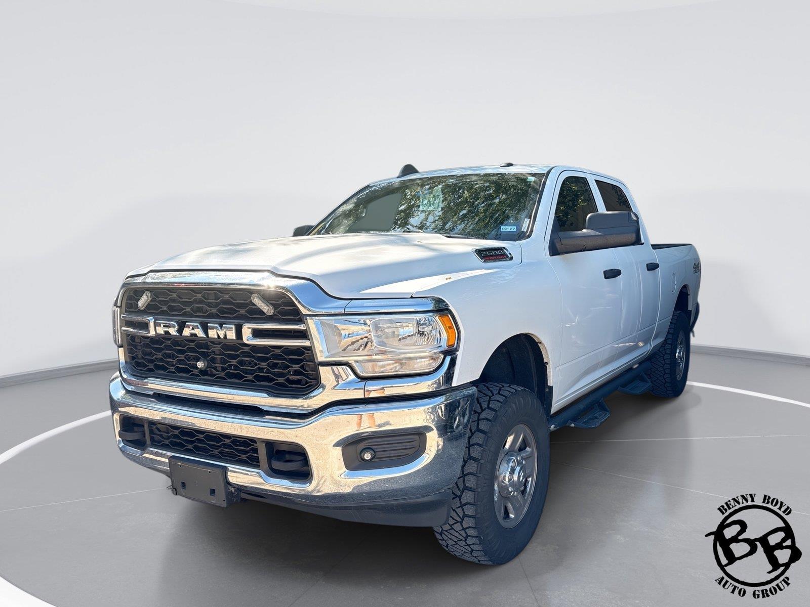 Bright White Clearcoat 2022 RAM 2500 Pickup Truck Four-Wheel Drive 6-Speed Automatic