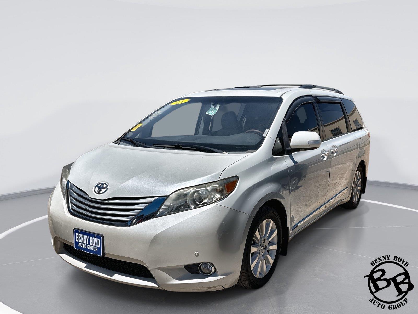 2013 Toyota Sienna XLE 7-Passenger