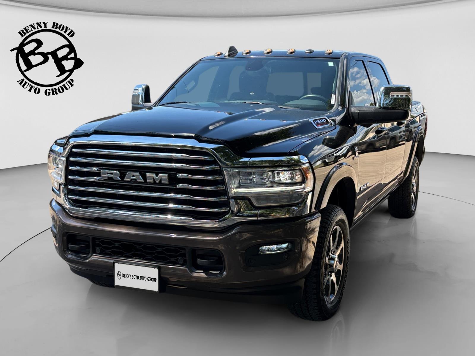 Diamond Black Crystal Pearlcoat 2024 RAM 2500 Pickup Truck Four-Wheel Drive 6-Speed Automatic