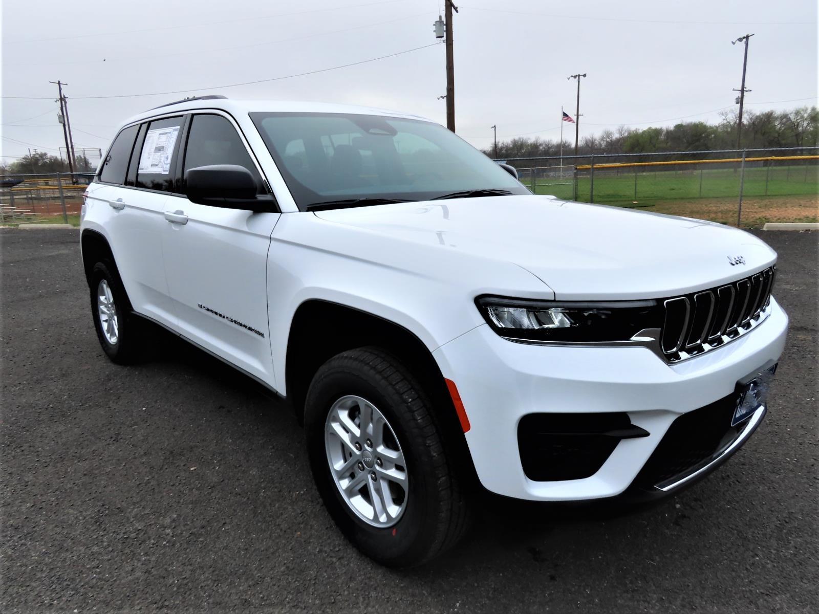 2023 Jeep Grand Cherokee Laredo