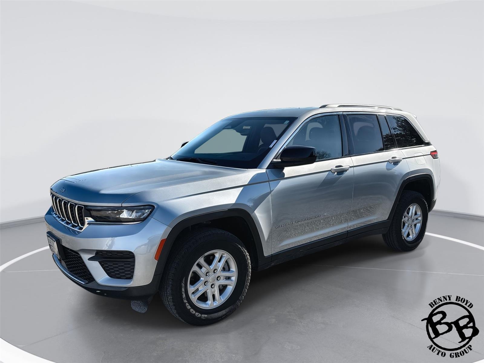 2024 Jeep Grand Cherokee Laredo's photo