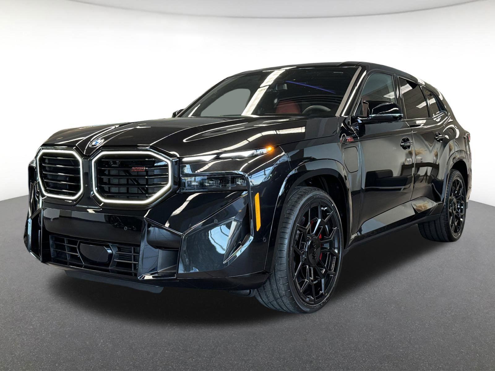 2026 BMW XM Base's photo