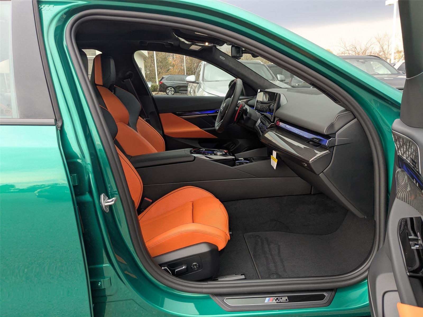 New 2026 Isle of Man Green Metallic BMW  image 35