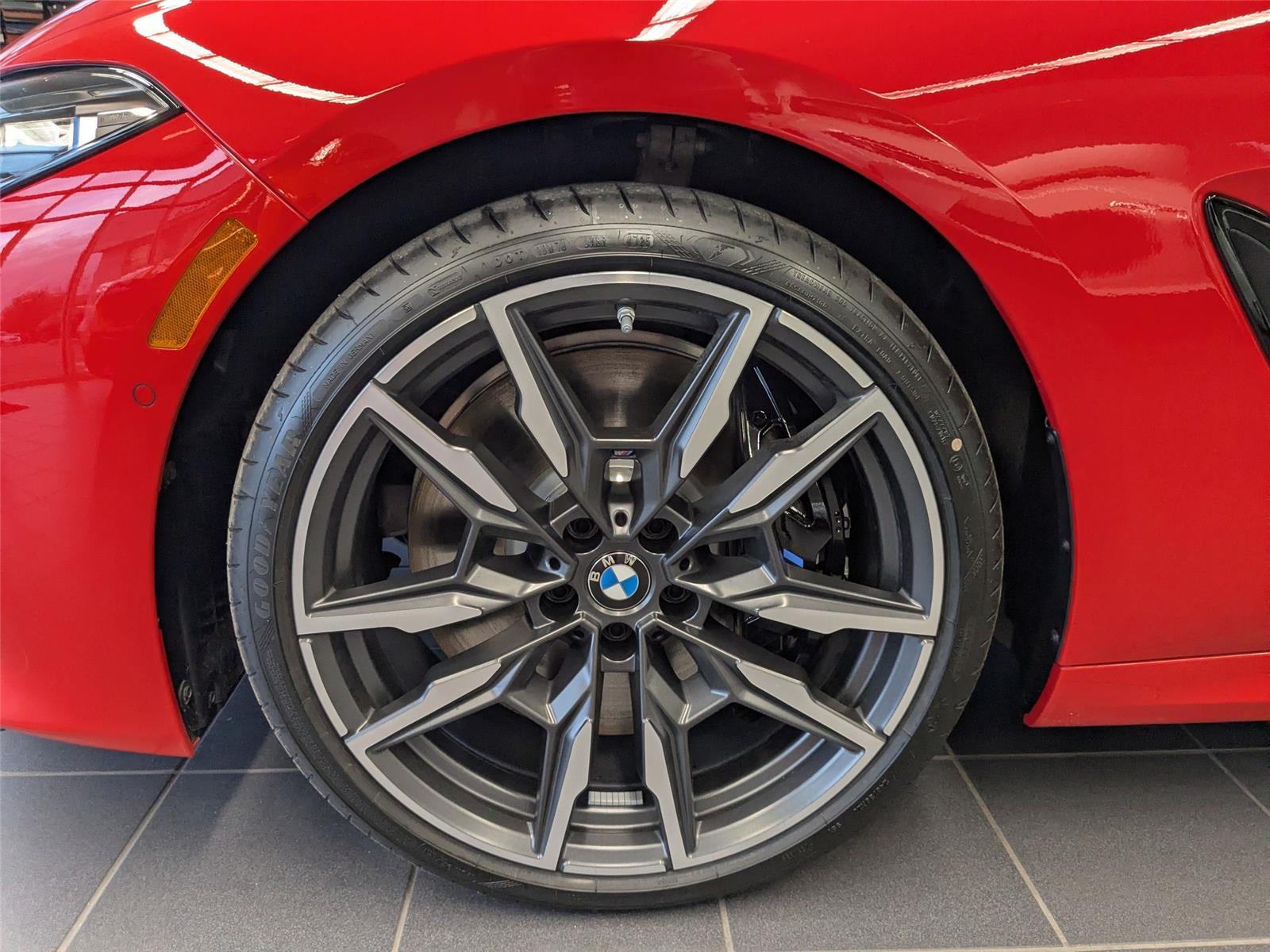 New 2026 ORANGE BMW M850i image 9