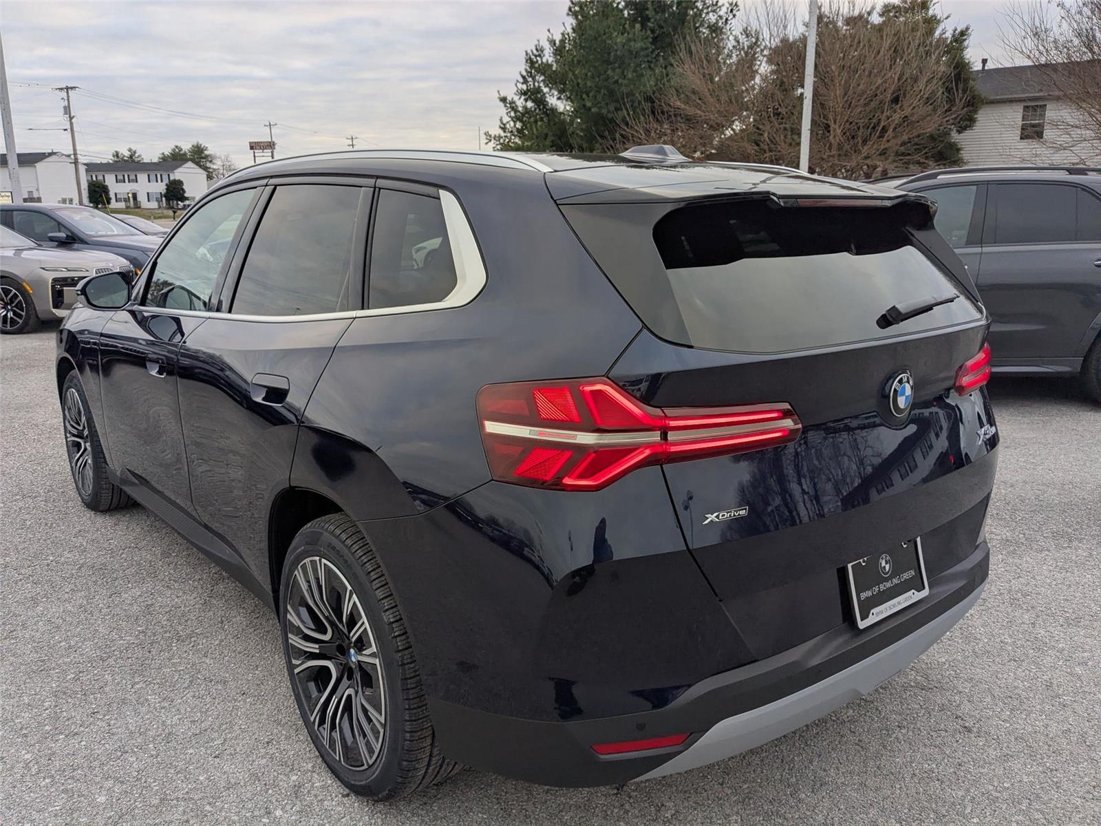 New 2026 Tanzanite Blue II Metallic BMW 30 xDrive image 7