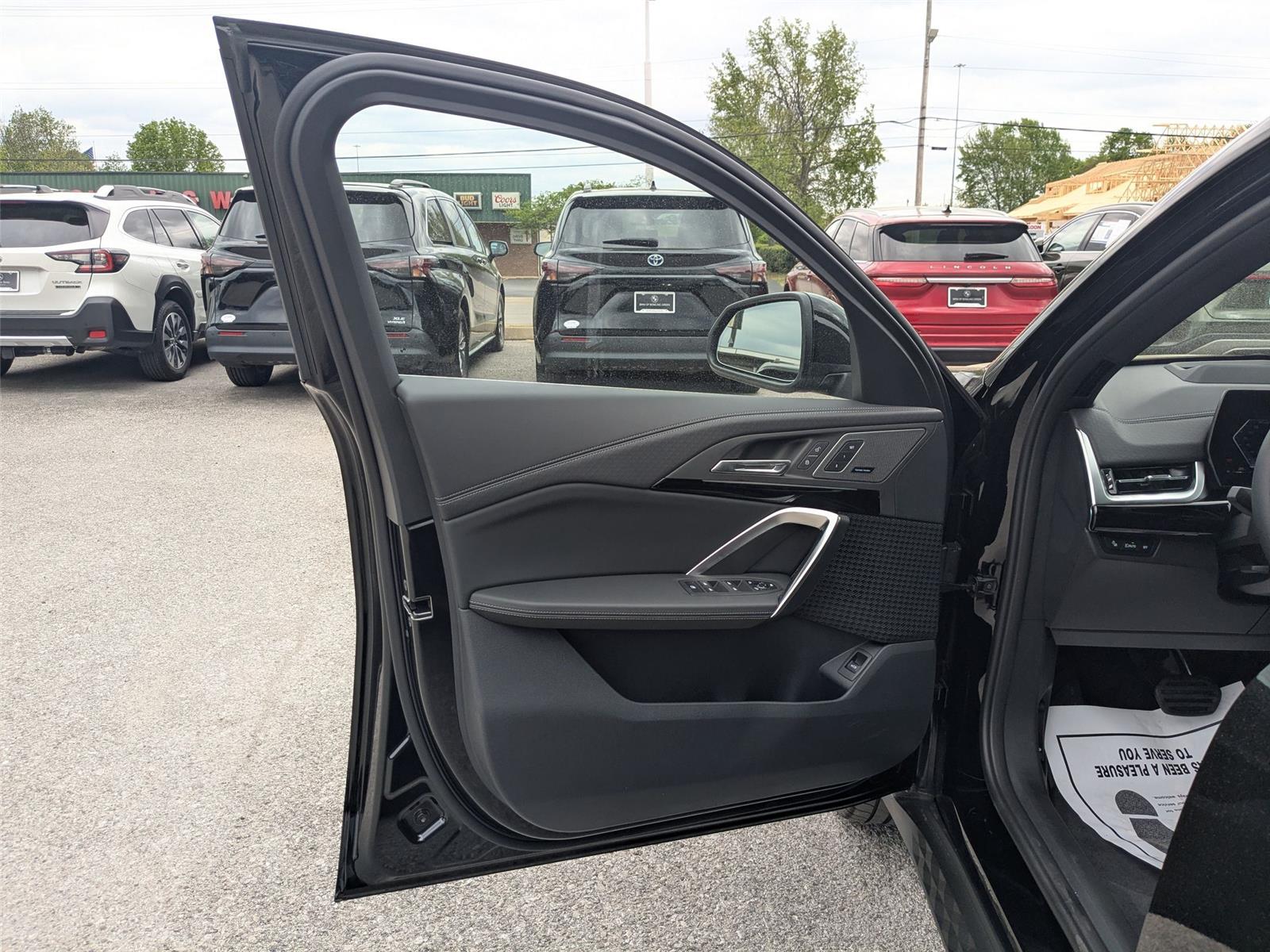 New 2026 Jet Black BMW xDrive28i image 10