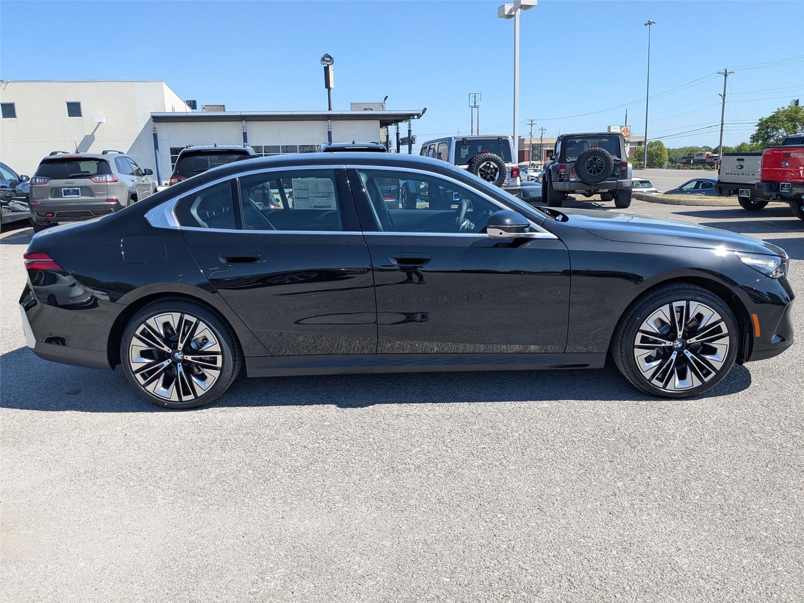 New 2027 BLACK BMW 530i xDrive image 4