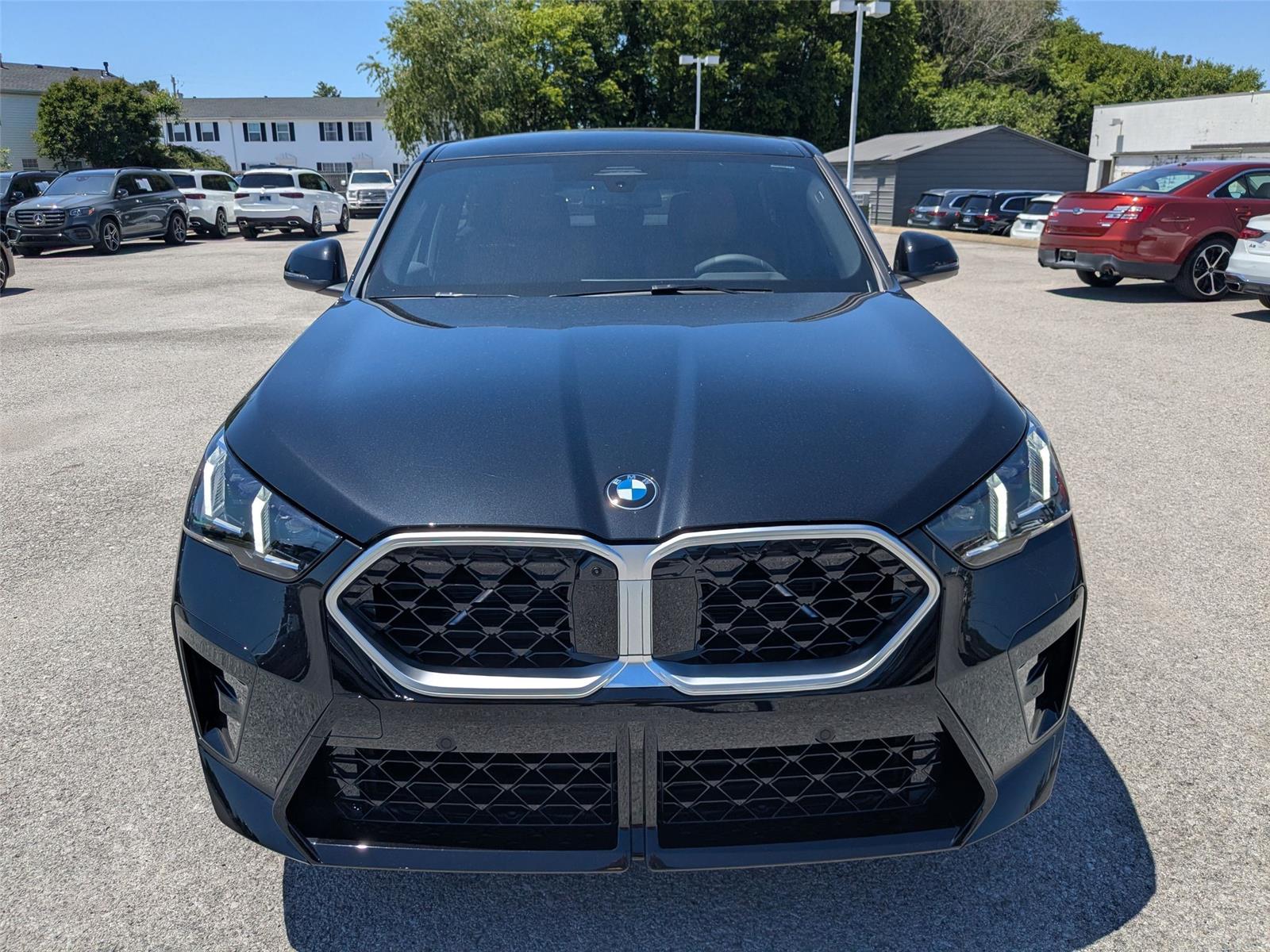 New 2026 Black Sapphire Metallic BMW xDrive28i image 2