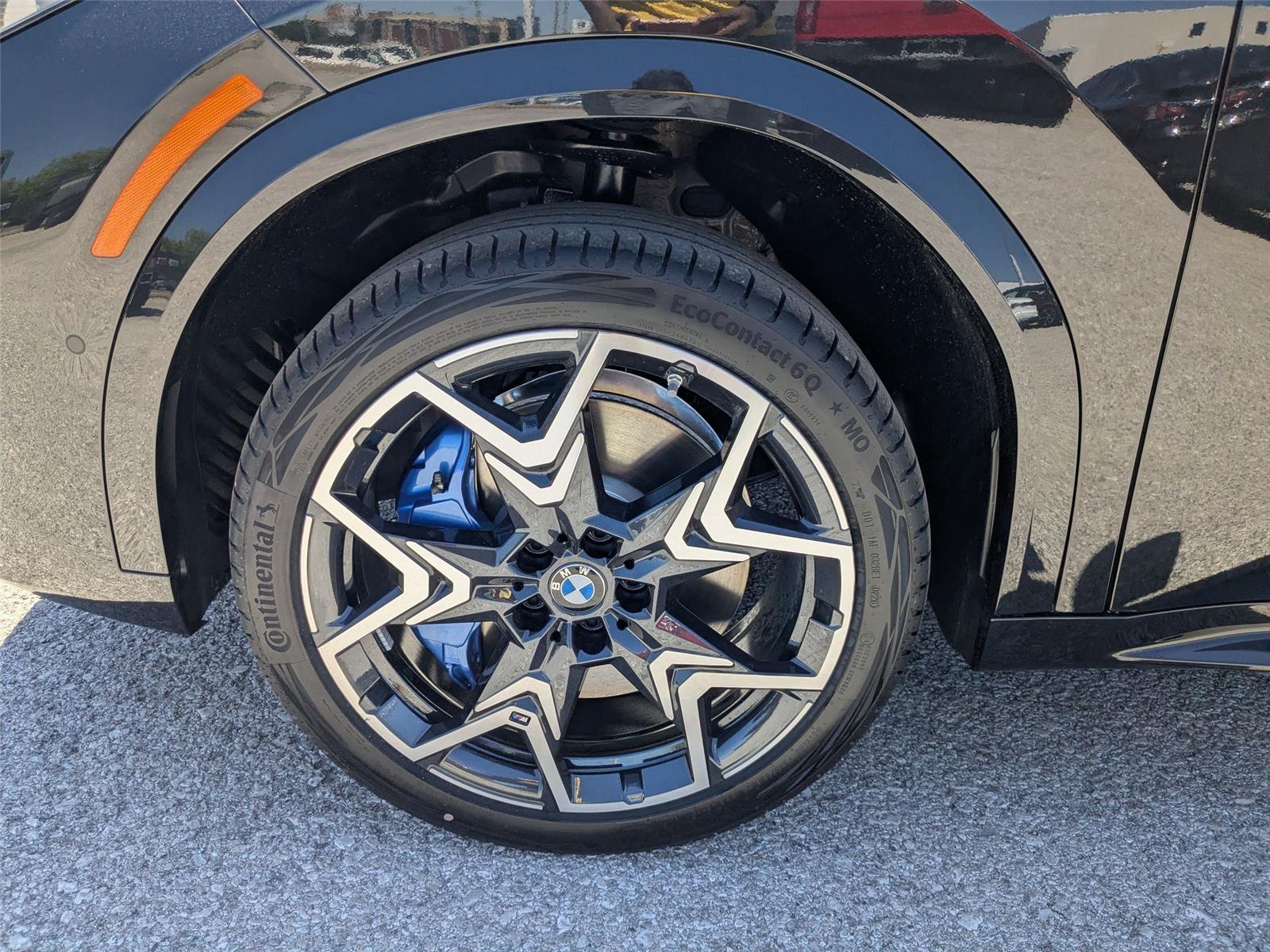 New 2026 Black Sapphire Metallic BMW xDrive28i image 9