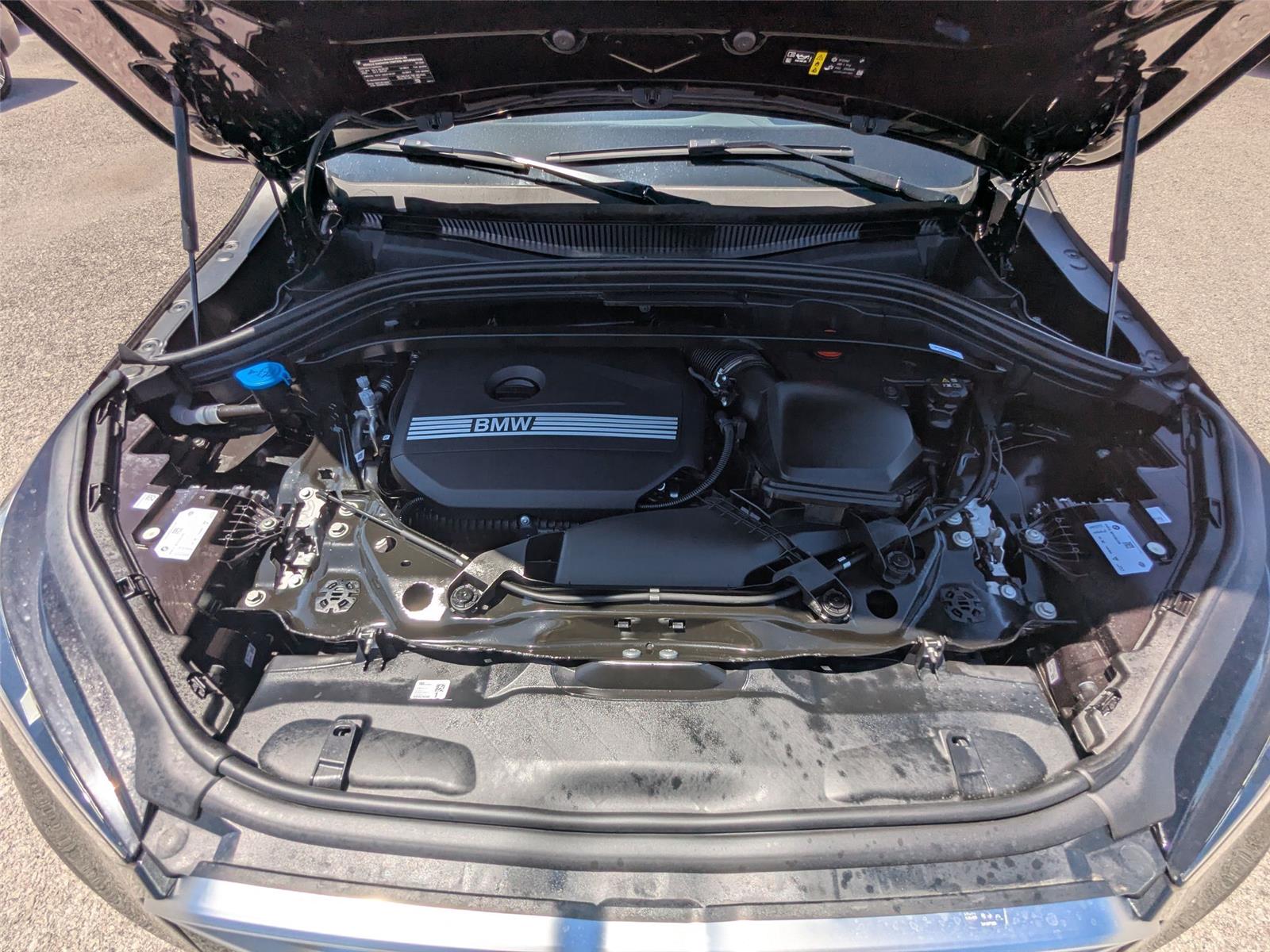 New 2026 Black Sapphire Metallic BMW xDrive28i image 35