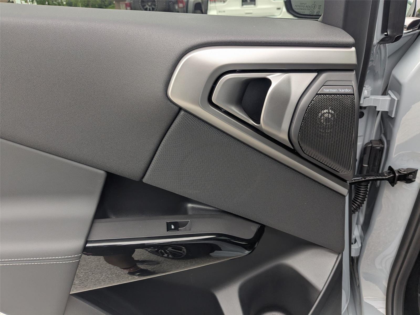 New 2026 Brooklyn Grey Metallic BMW 30 xDrive image 24