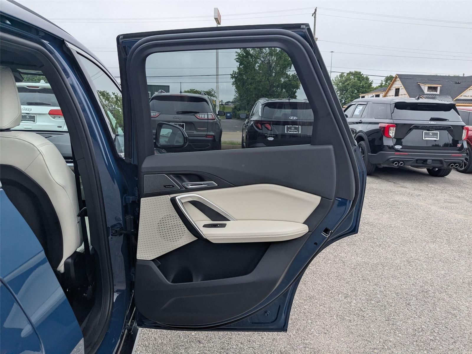 New 2026 Night Dusk Blue Metallic BMW xDrive28i image 29