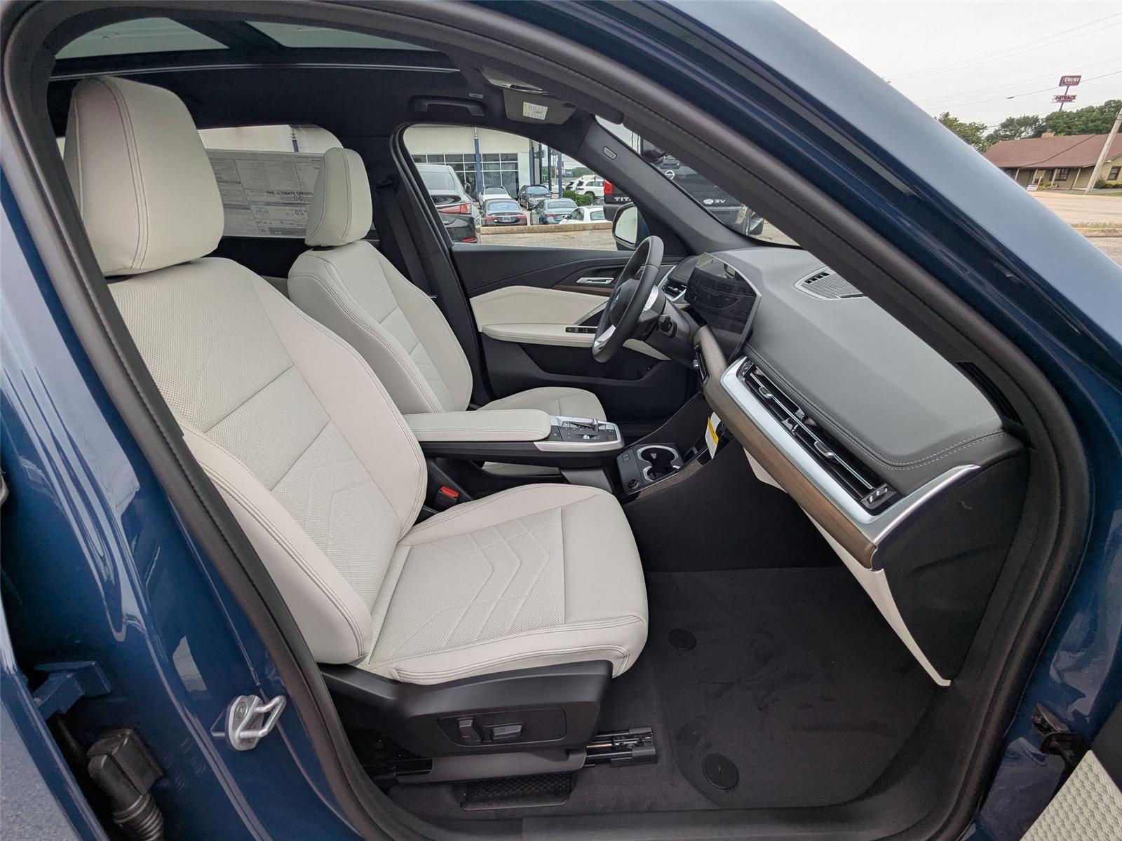 New 2026 Night Dusk Blue Metallic BMW xDrive28i image 34