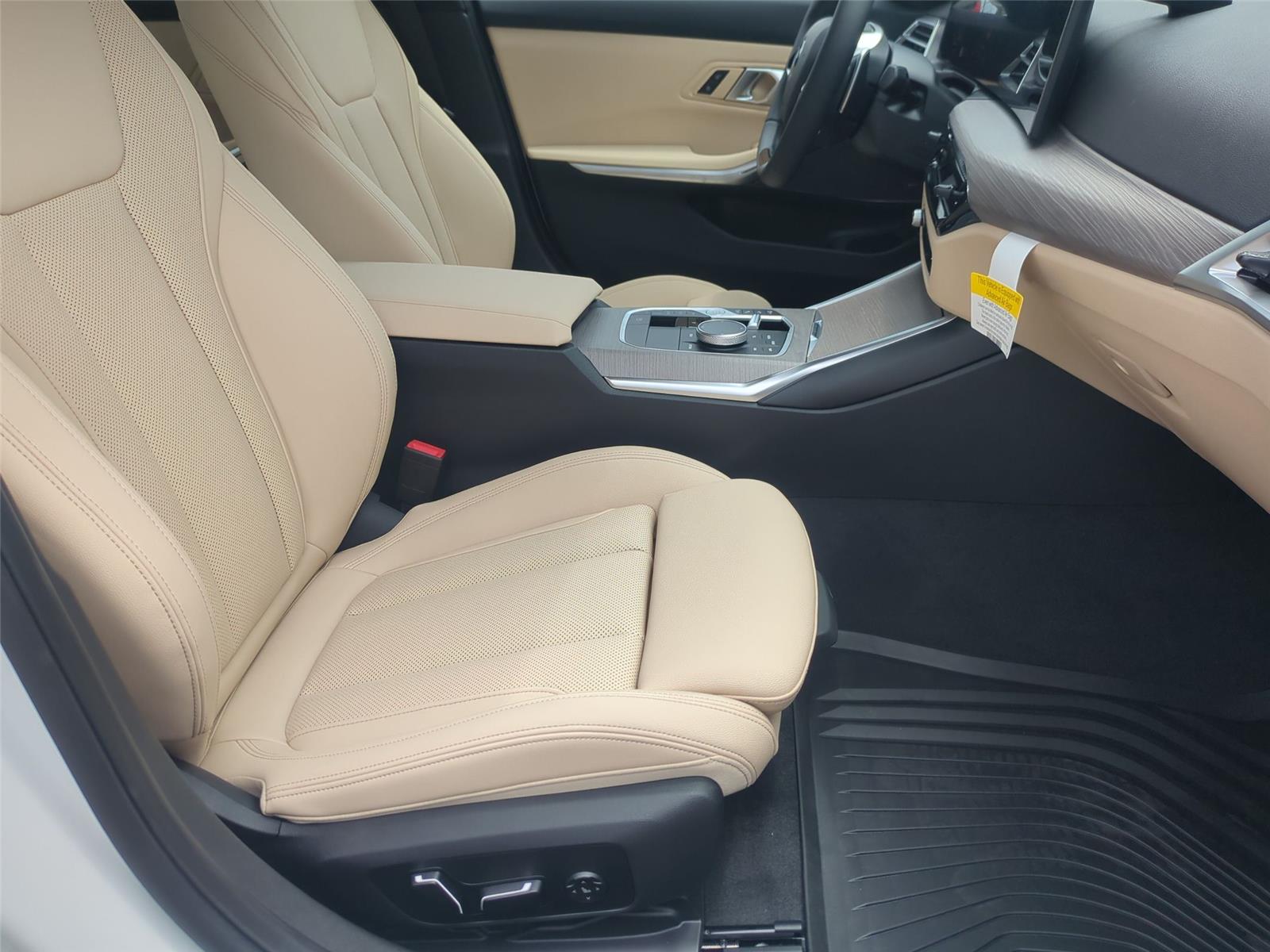 New 2026 Mineral White Metallic BMW 330i xDrive image 38