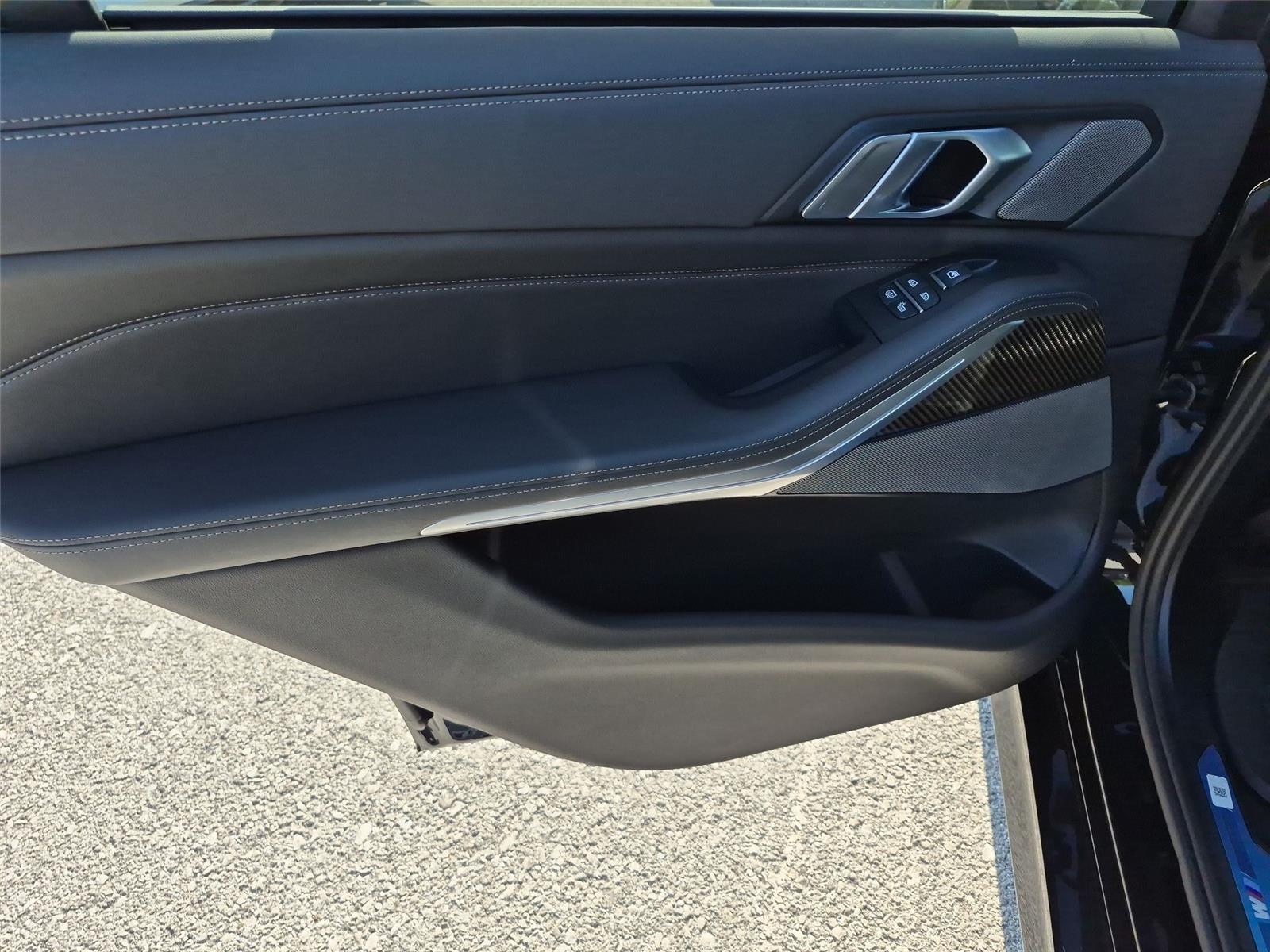 New 2027 Black Sapphire Metallic BMW M60i image 33