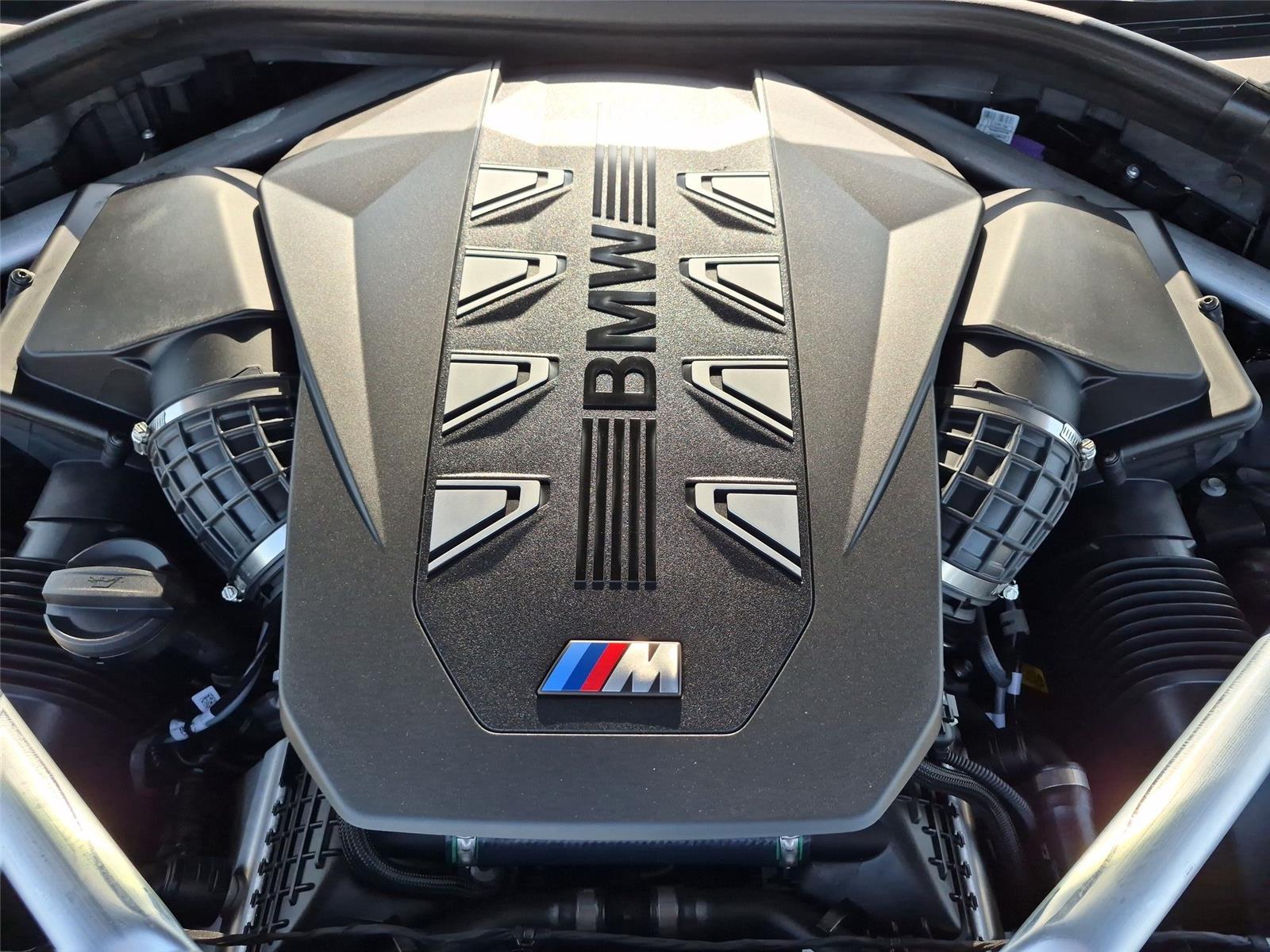 New 2027 Black Sapphire Metallic BMW M60i image 43