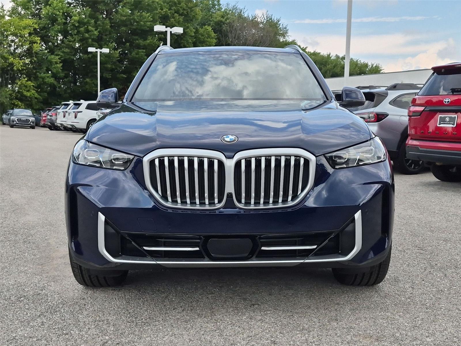 New 2026 Tanzanite Blue II Metallic BMW xDrive40i image 8