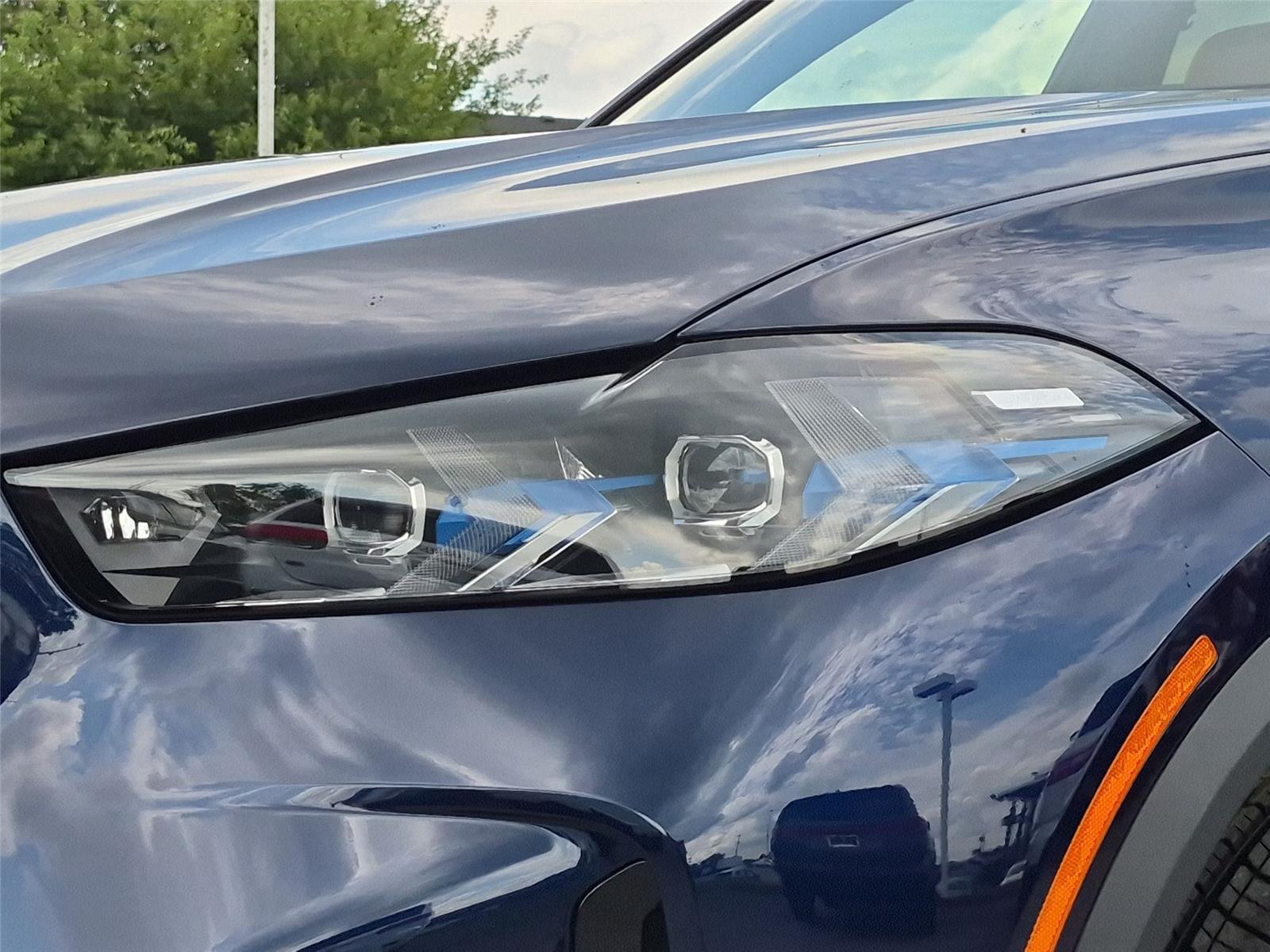 New 2026 Tanzanite Blue II Metallic BMW xDrive40i image 9