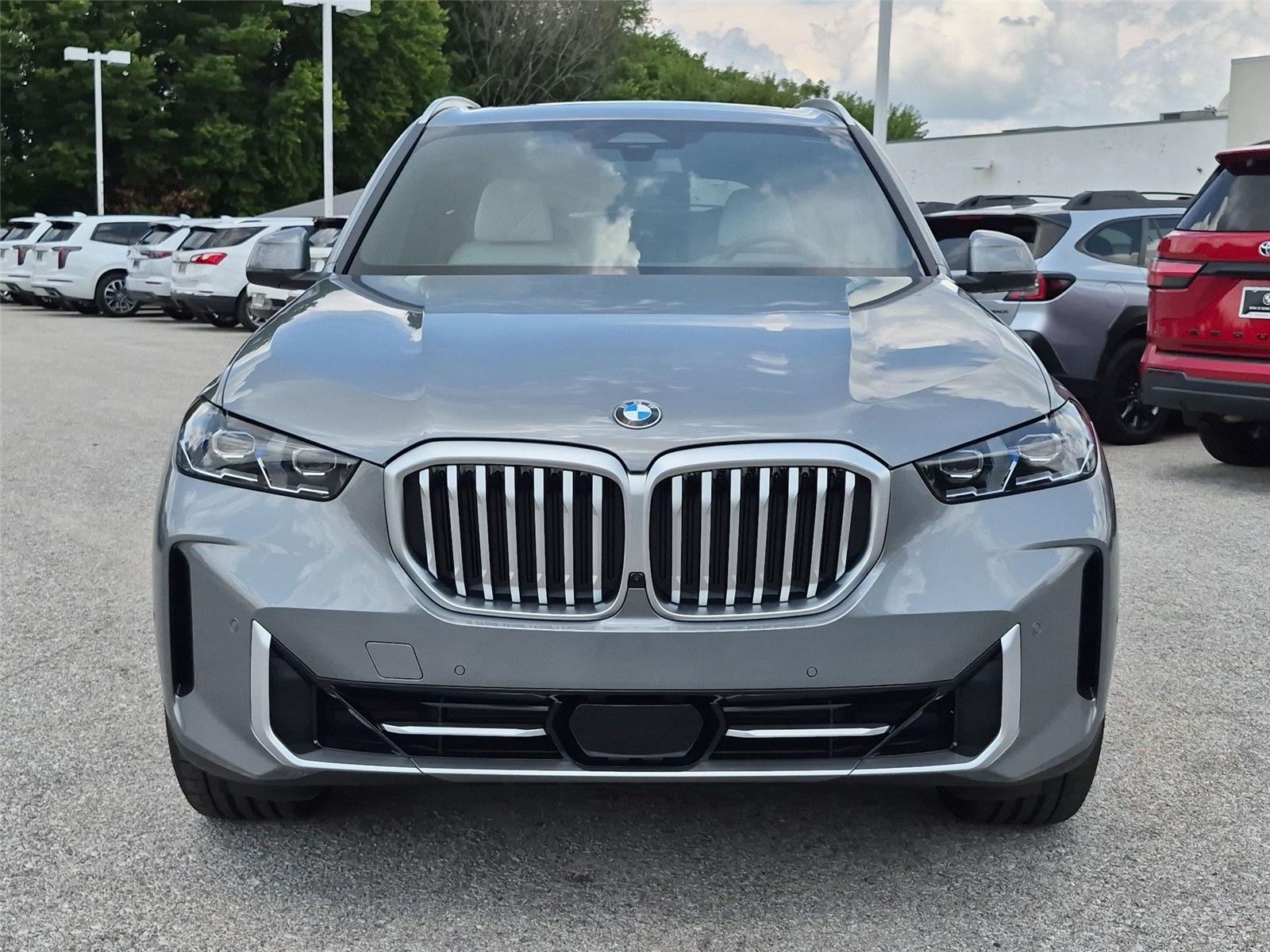 New 2026 Skyscraper Grey Metallic BMW xDrive40i image 8
