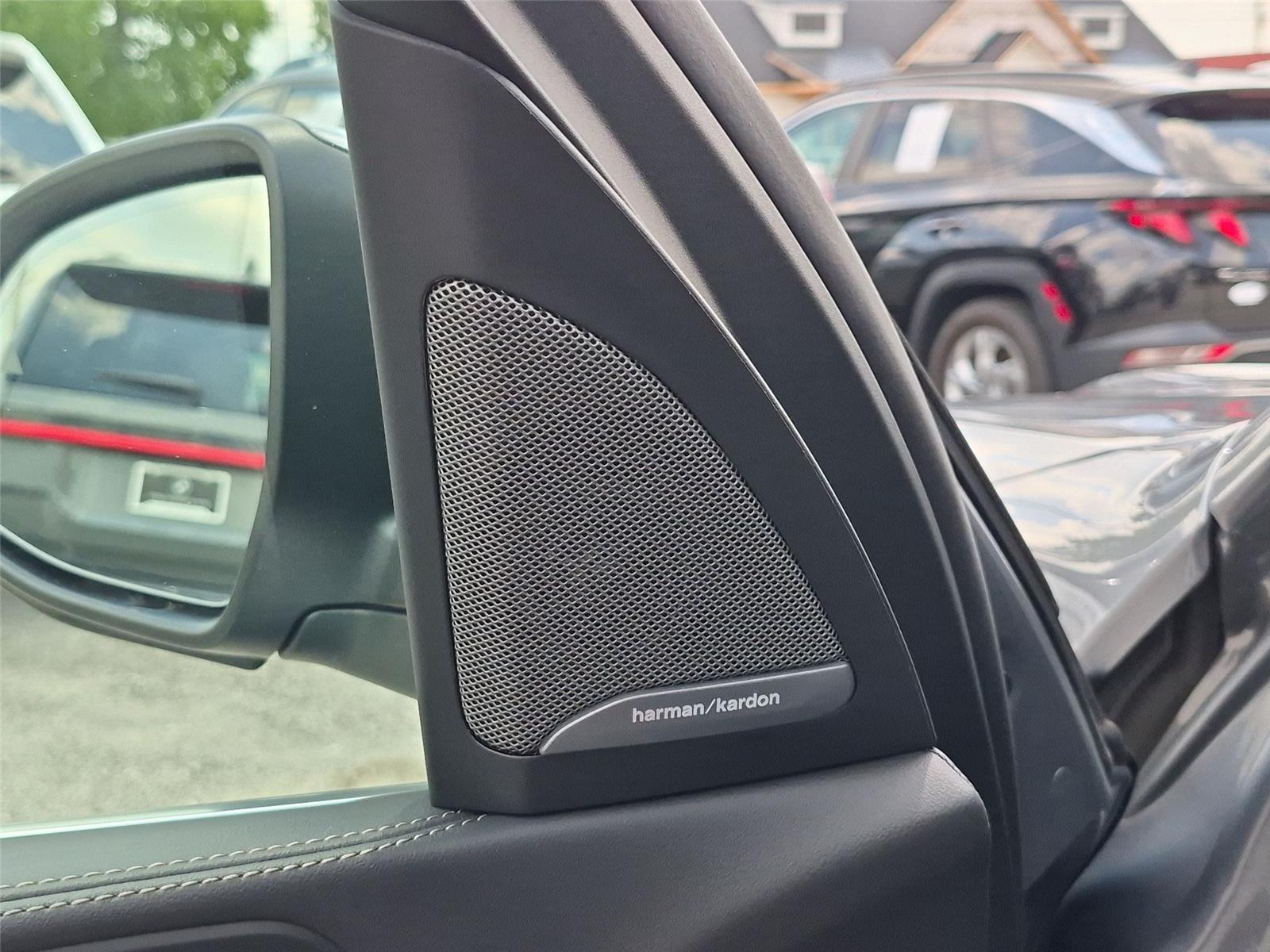 New 2026 Skyscraper Grey Metallic BMW xDrive40i image 17
