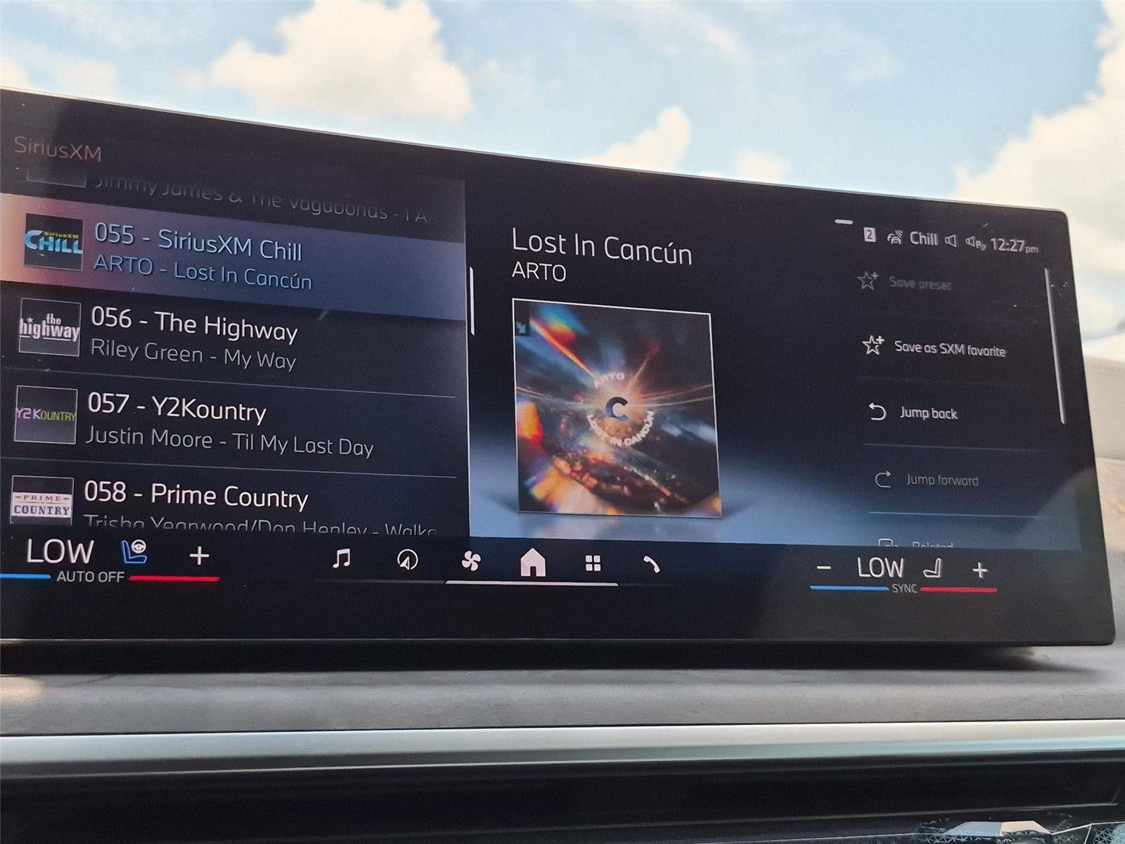 New 2026 Skyscraper Grey Metallic BMW xDrive40i image 24