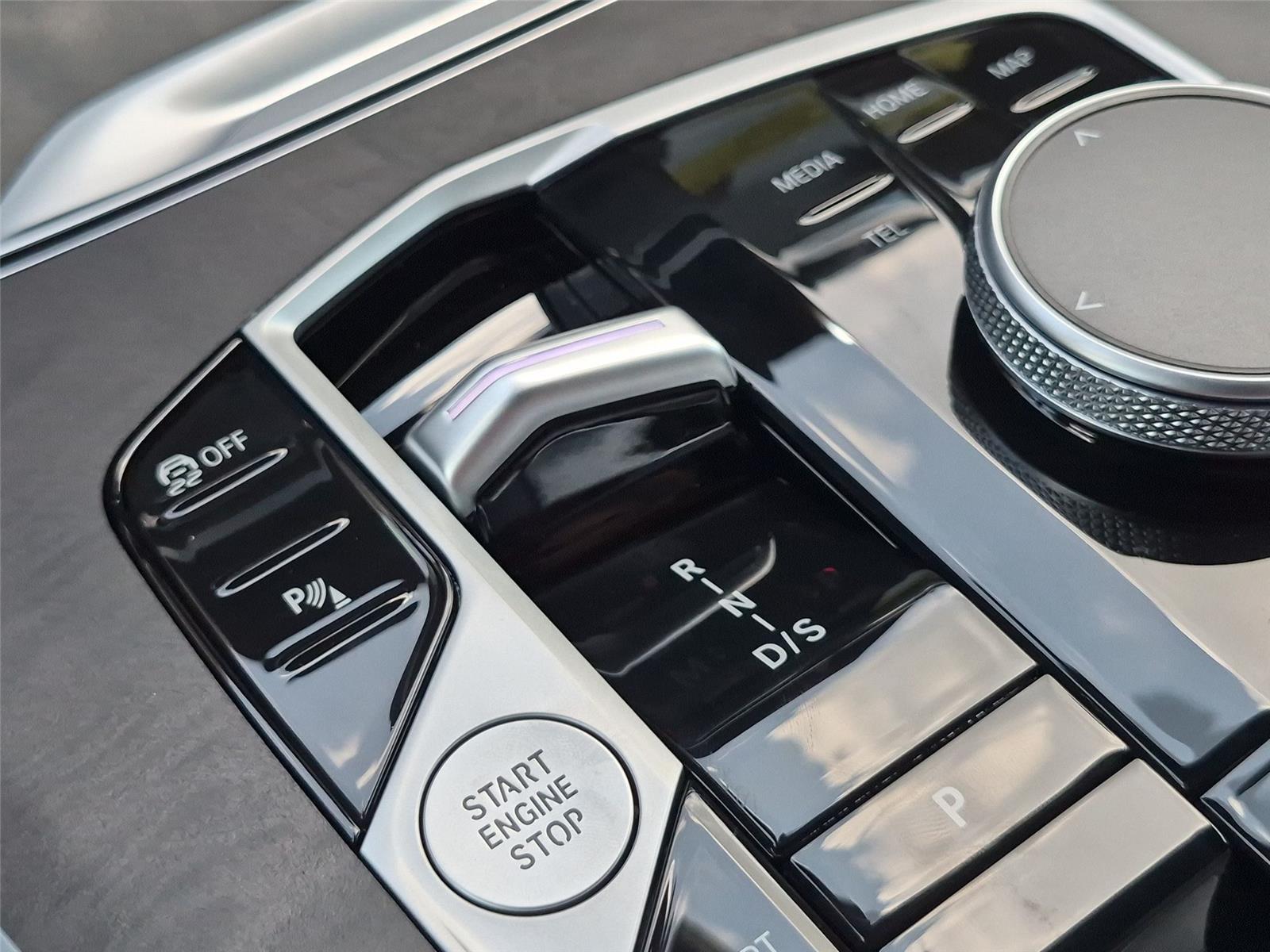 New 2026 Skyscraper Grey Metallic BMW xDrive40i image 29