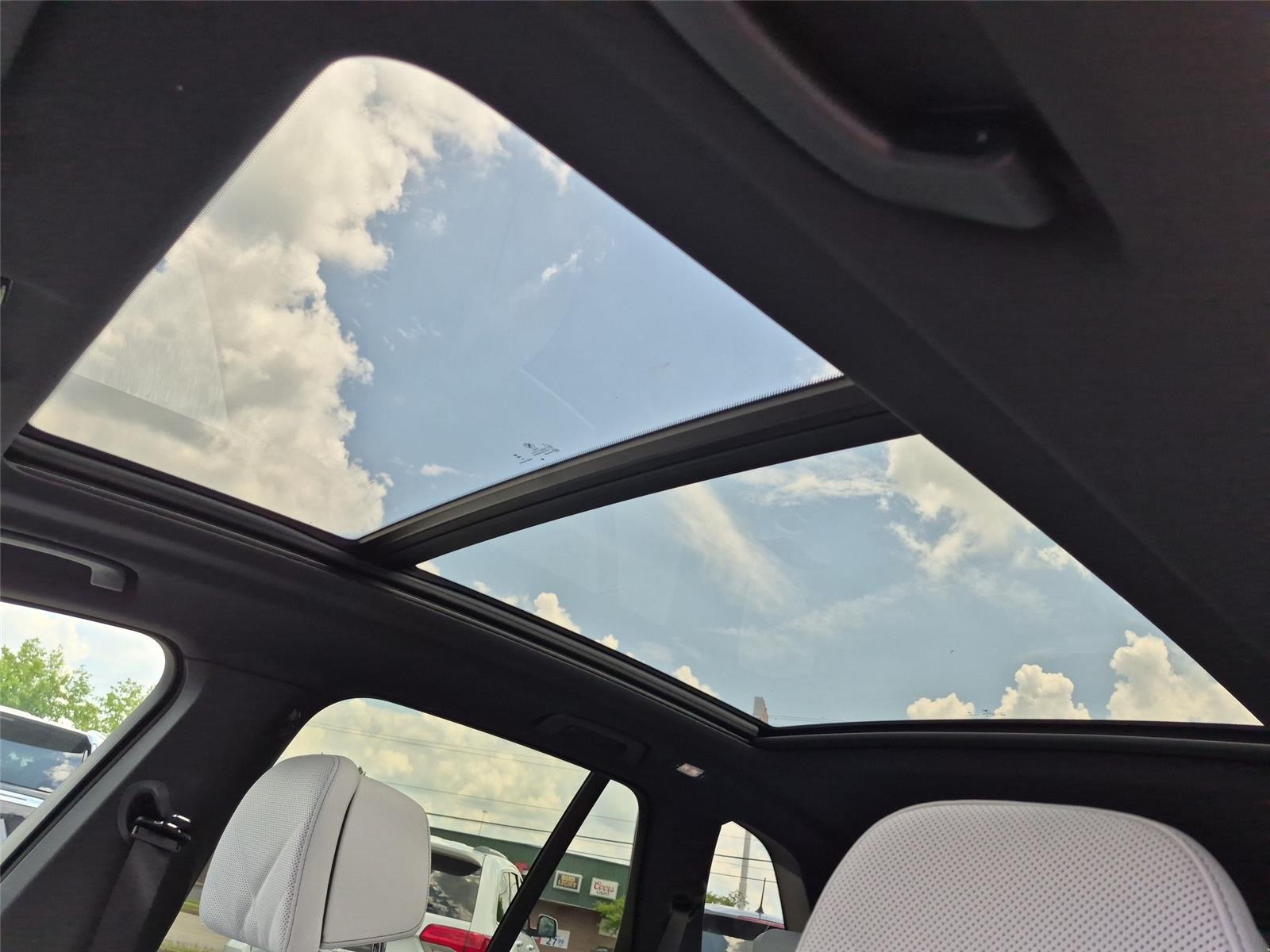 New 2026 Skyscraper Grey Metallic BMW xDrive40i image 31