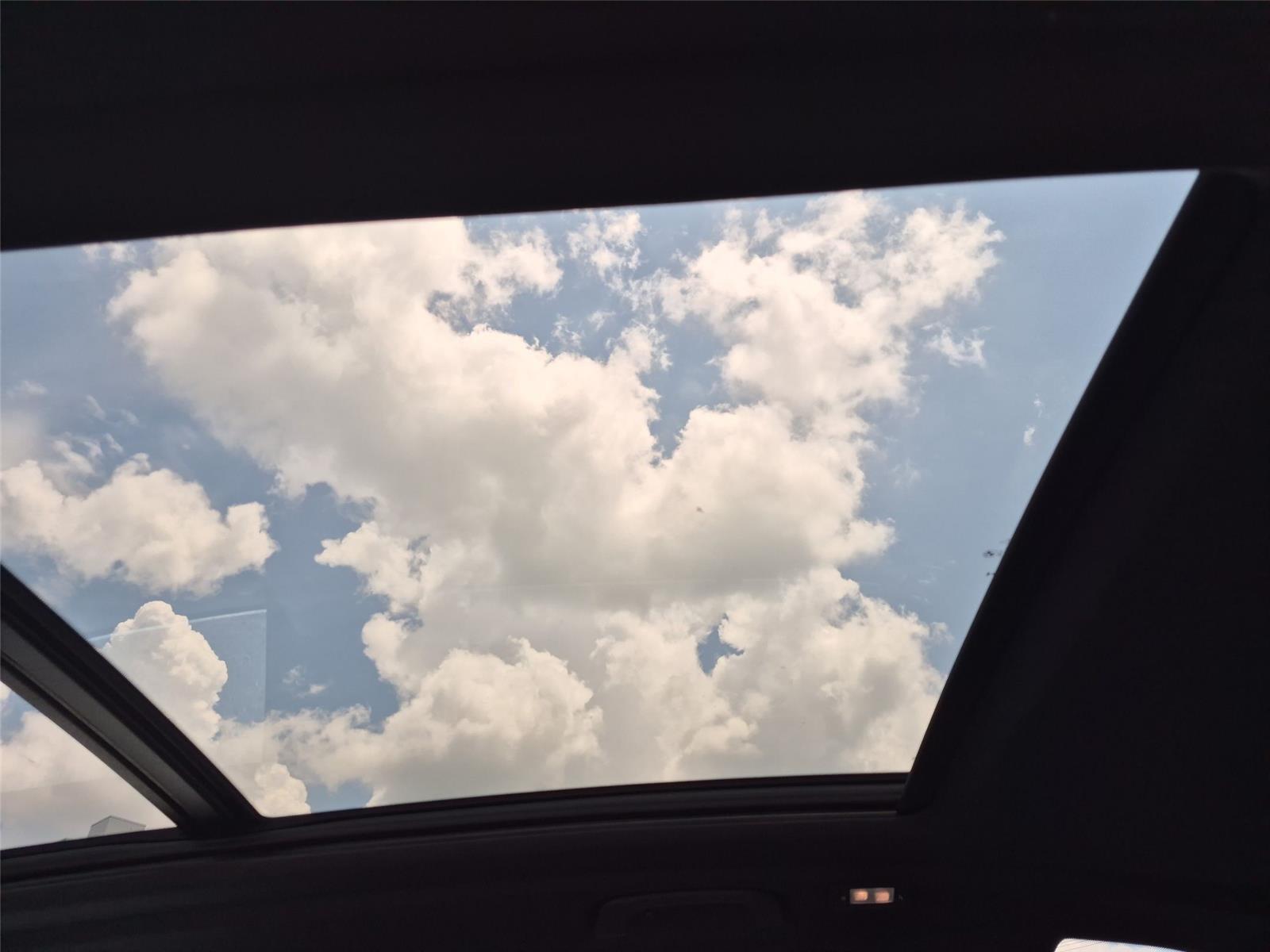 New 2026 Skyscraper Grey Metallic BMW xDrive40i image 37