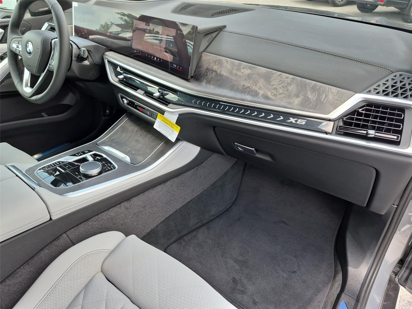 New 2026 Skyscraper Grey Metallic BMW xDrive40i image 40