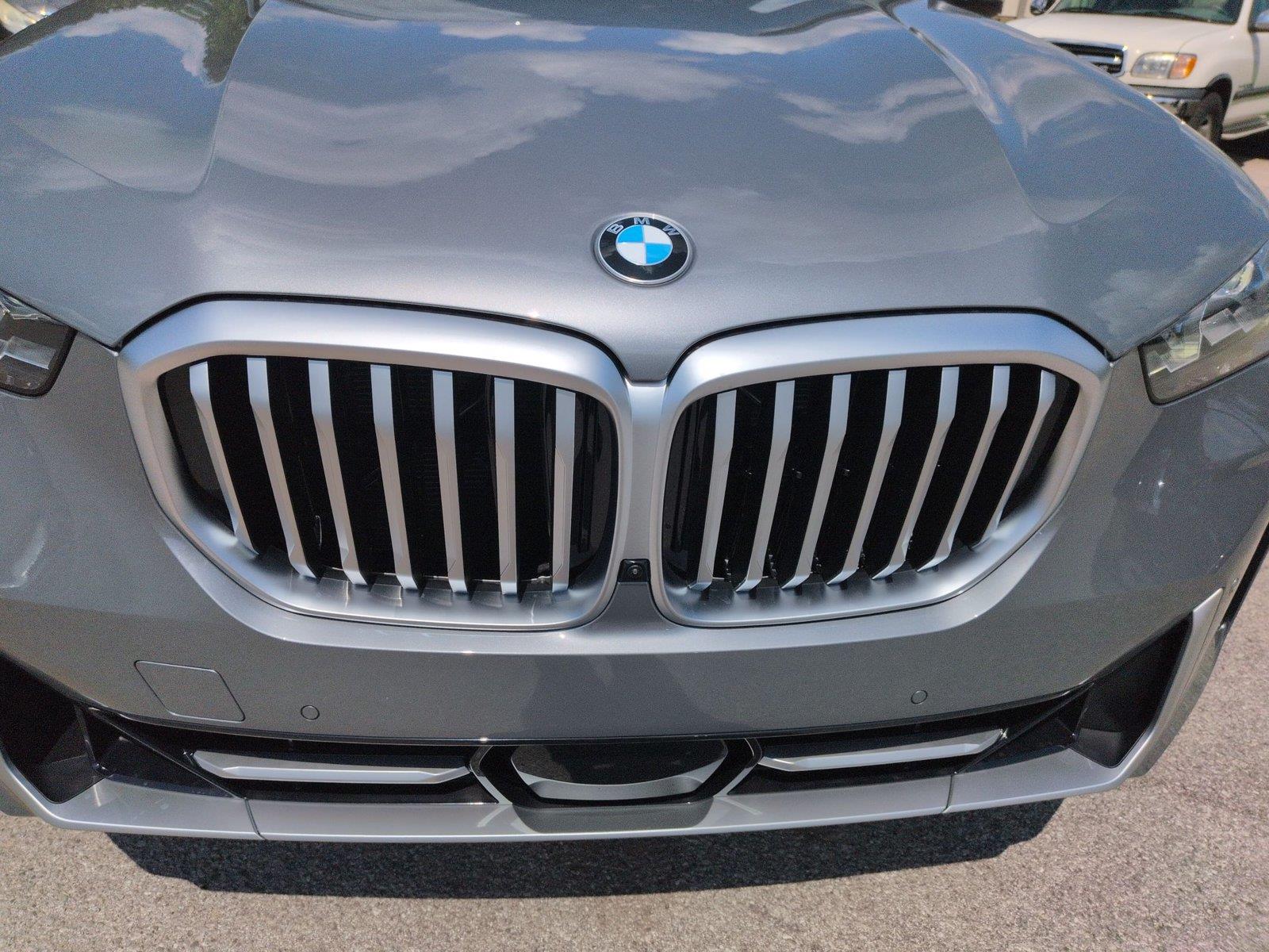 New 2026 Skyscraper Grey Metallic BMW xDrive40i image 14