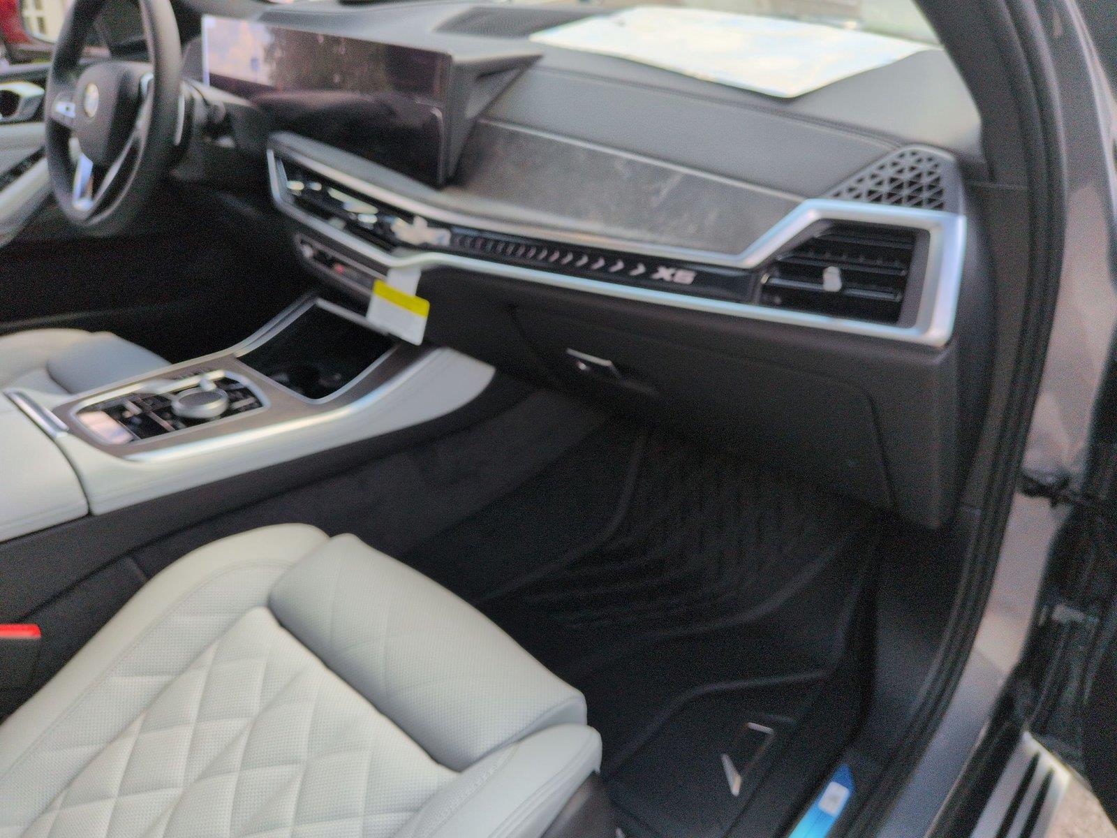 New 2026 Skyscraper Grey Metallic BMW xDrive40i image 38