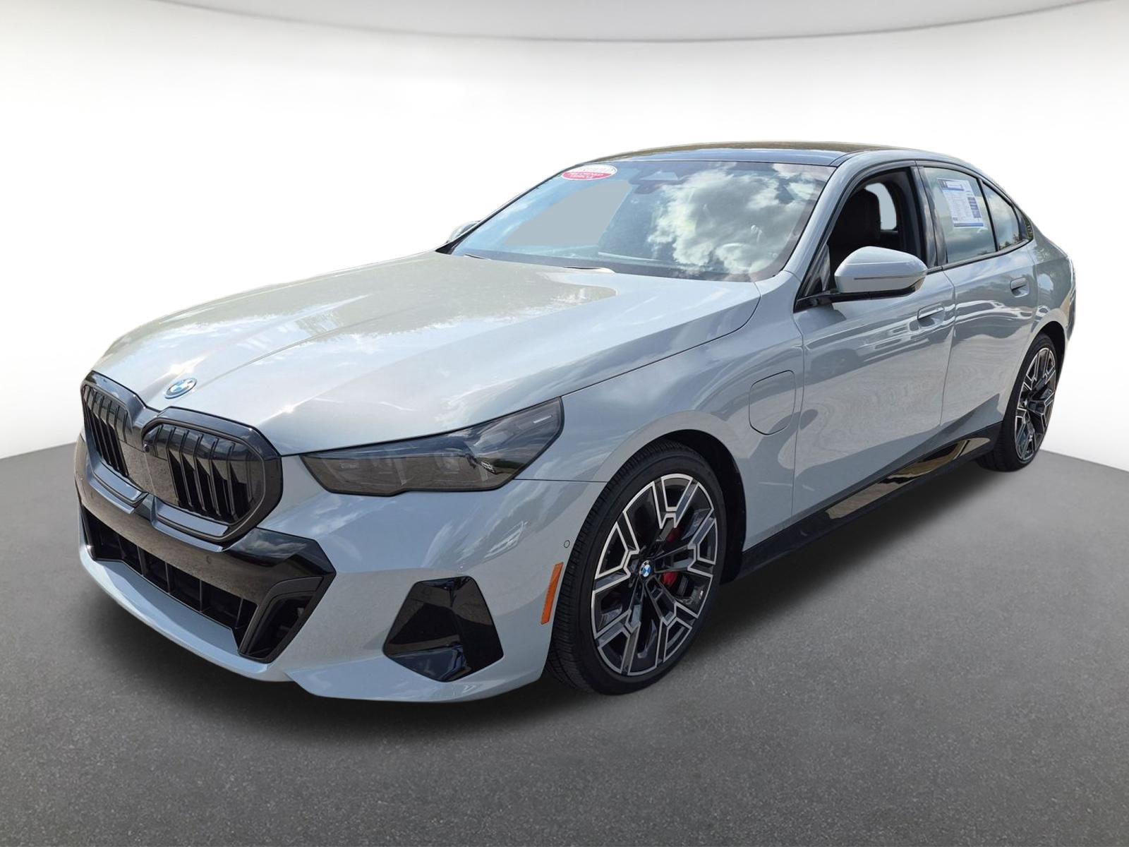 2026 BMW 5 Series 550e