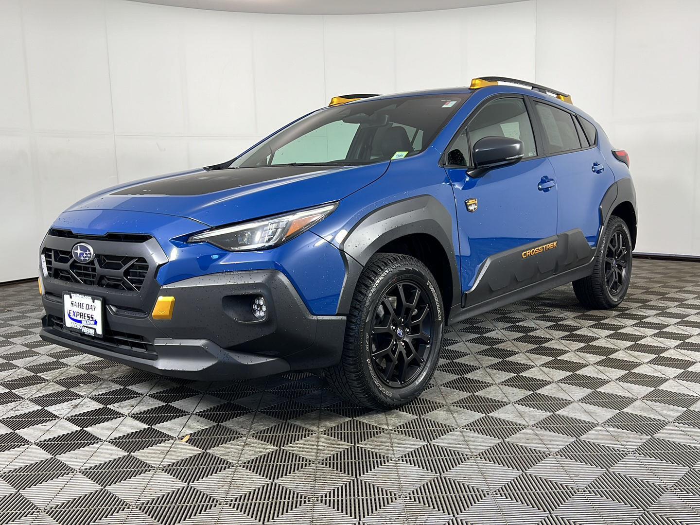 Used 2025 Geyser Blue Pearl Subaru Wilderness image 7