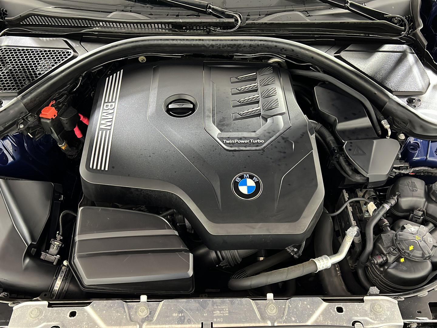 Used 2022 Phytonic Blue Metallic BMW 330i xDrive image 25
