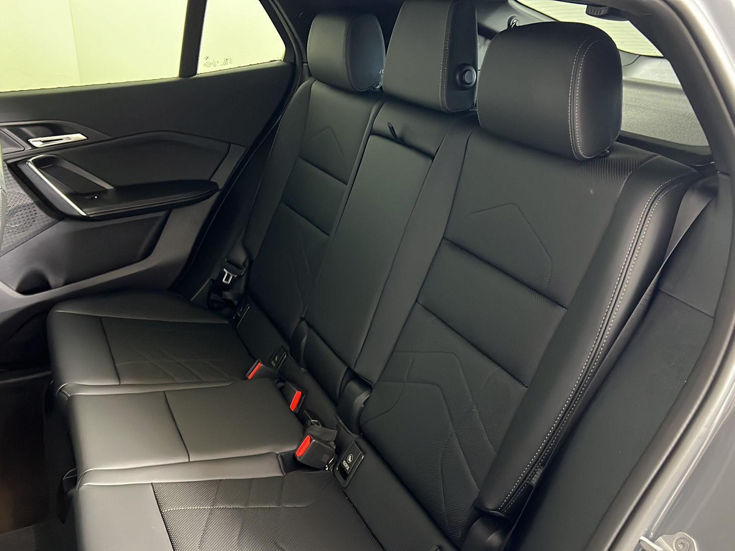 New 2026 Skyscraper Grey Metallic BMW xDrive28i image 8