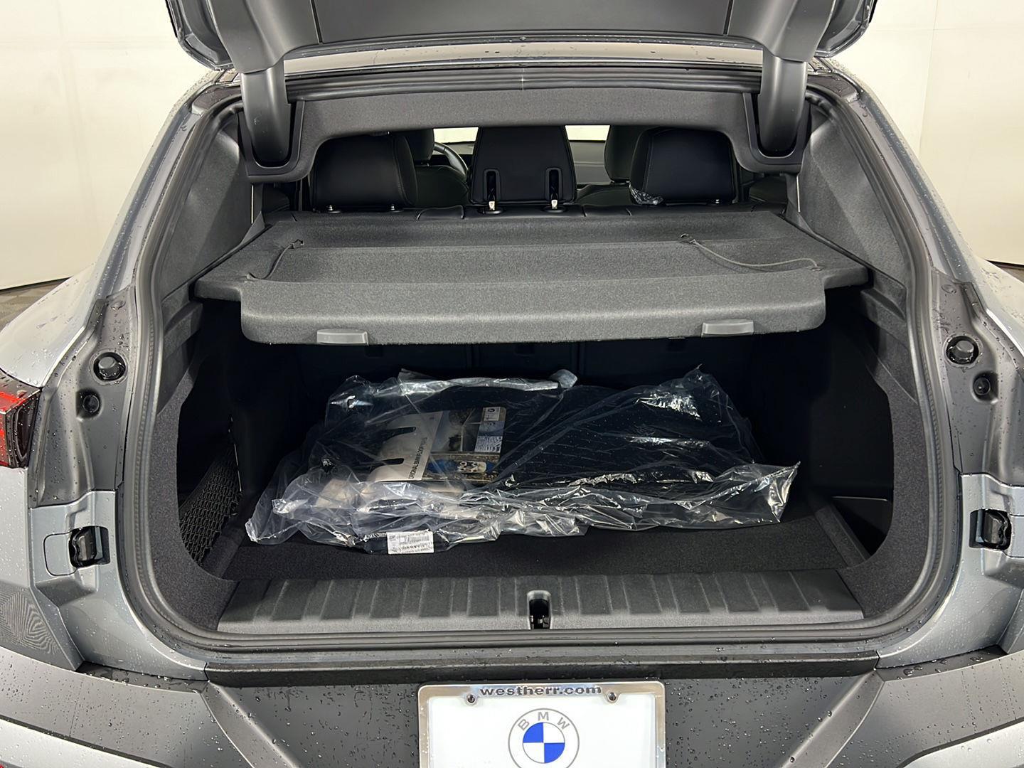 New 2026 Skyscraper Grey Metallic BMW xDrive28i image 13