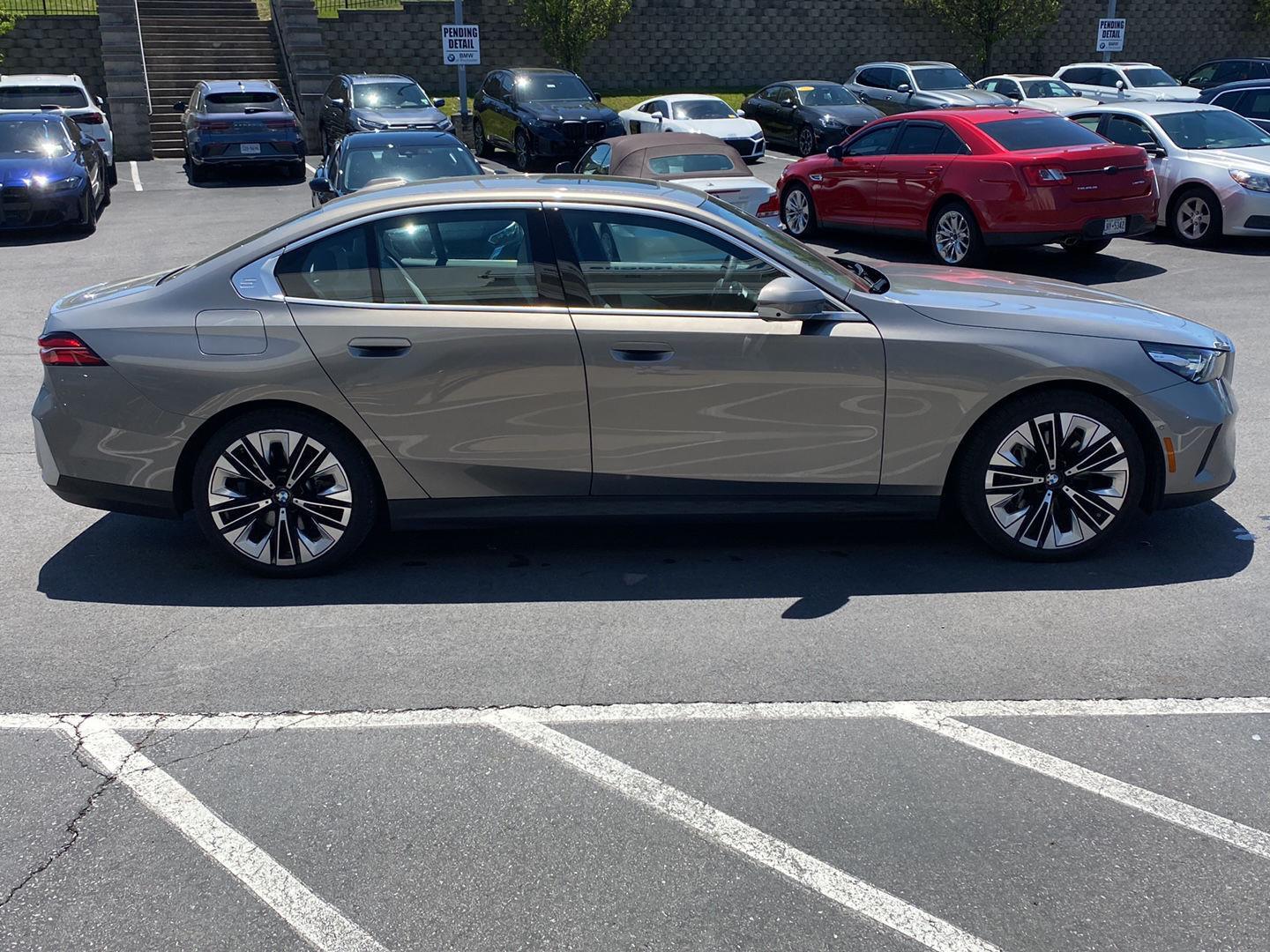 Certified Used 2024 Oxide Grey Metallic BMW 540i xDrive image 2