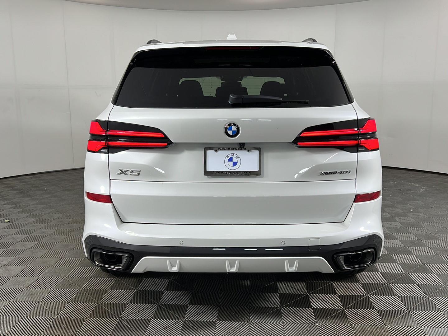 New 2026 Mineral White Metallic BMW xDrive40i image 16