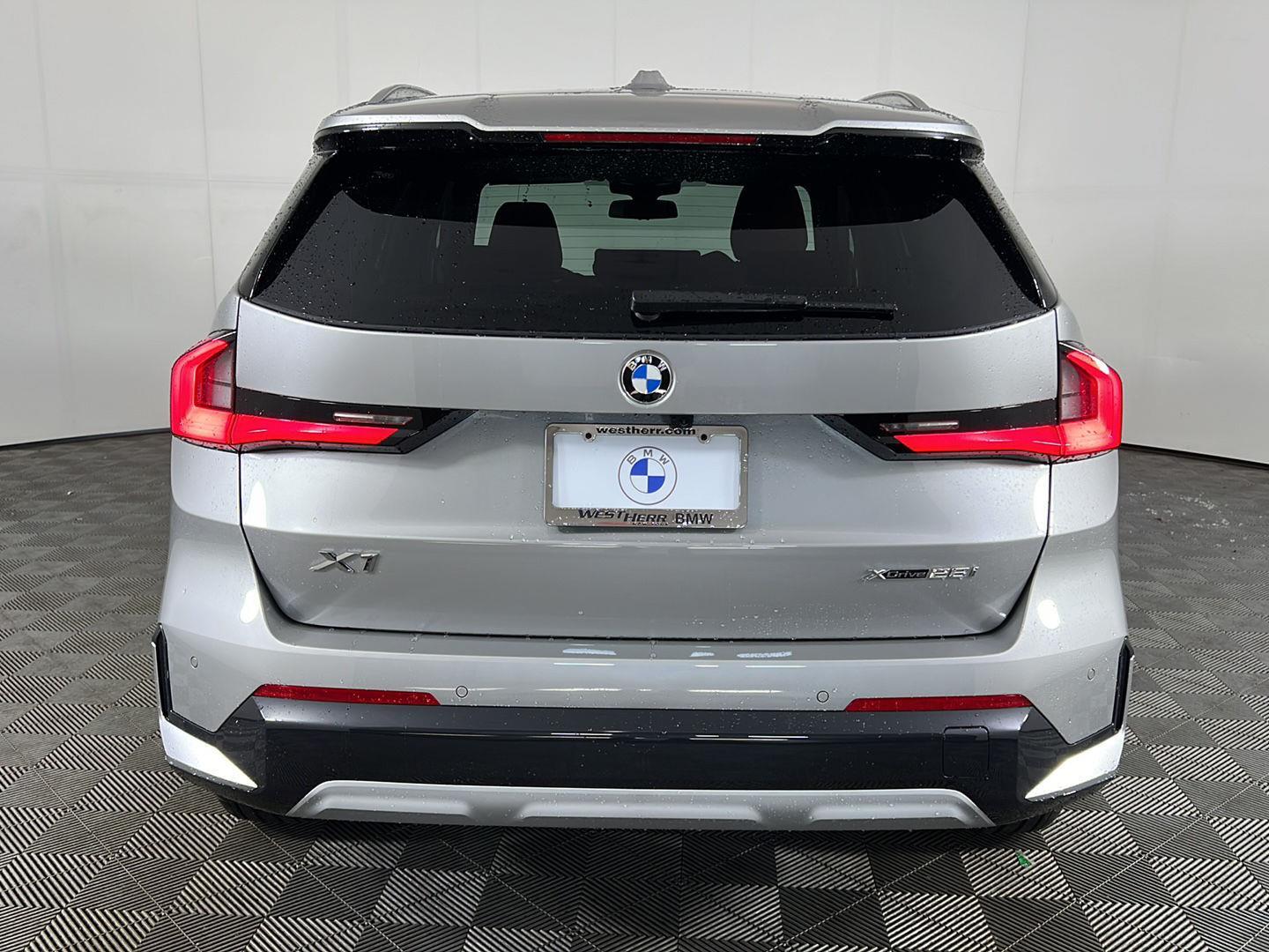 New 2026 Space Silver Metallic BMW xDrive28i image 16
