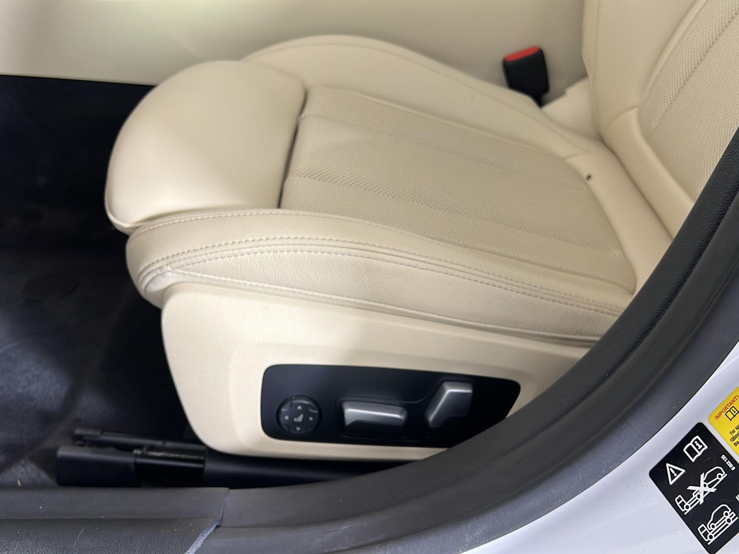 Used 2023 Mineral White Metallic BMW 430i xDrive image 14