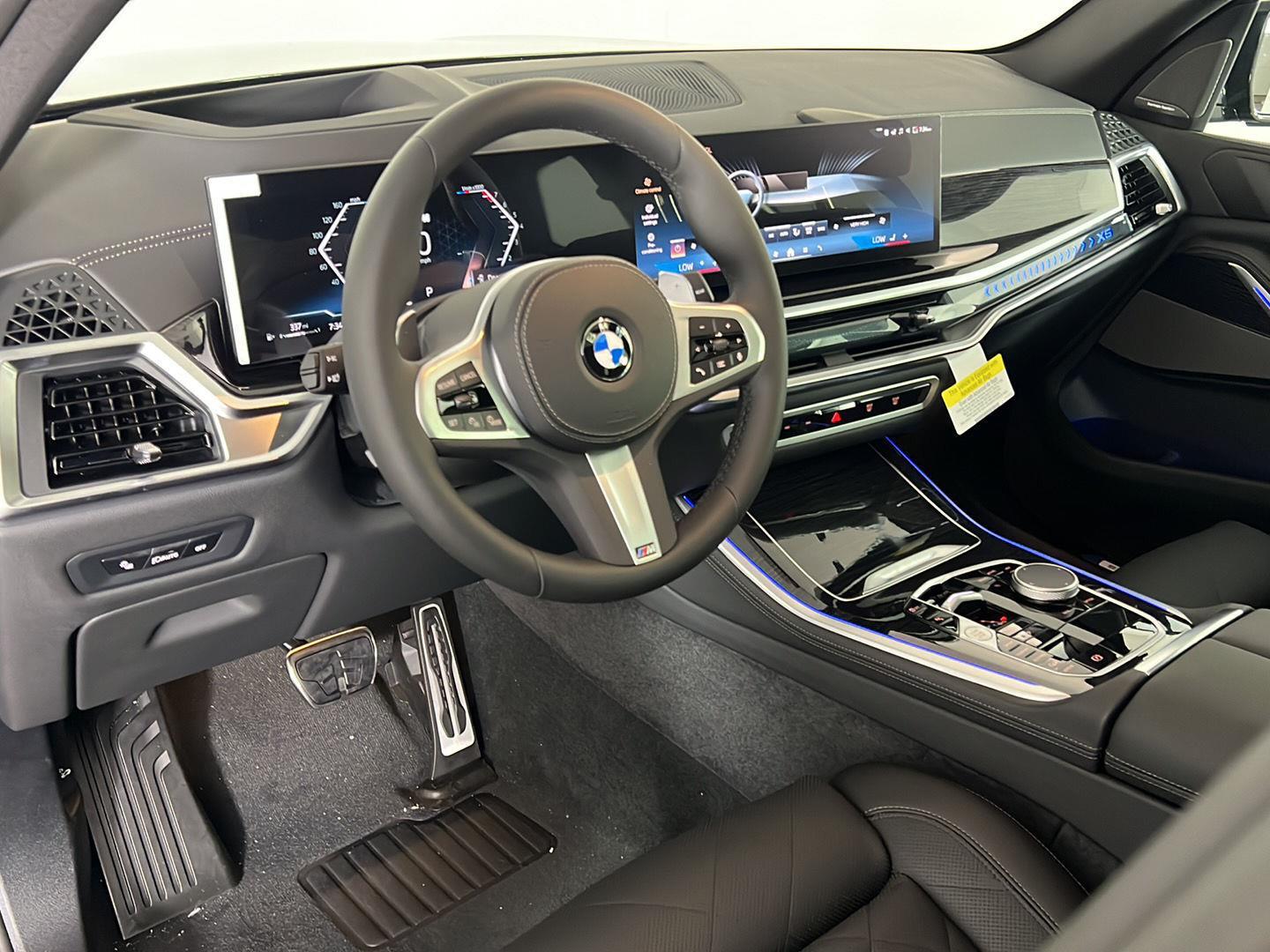 New 2026 0475 Black Sapphire Metallic BMW  image 7