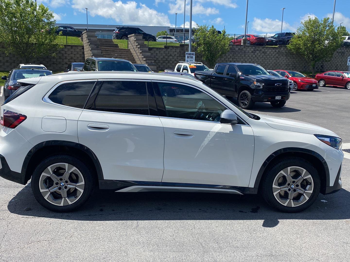 Certified Used 2024 Alpine White BMW xDrive28i image 2