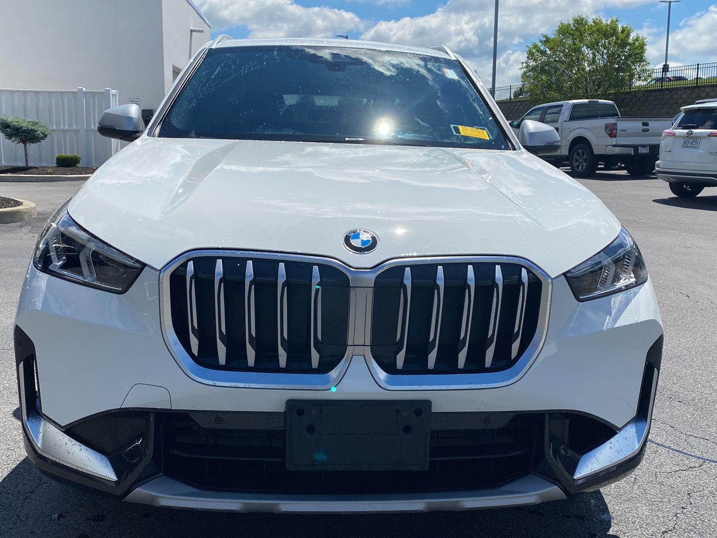 Certified Used 2024 Alpine White BMW xDrive28i image 5
