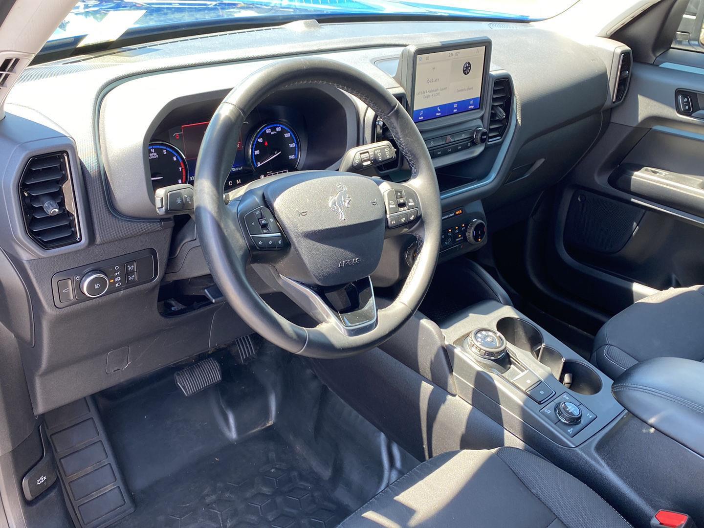 Used 2024 Atlas Blue Ford Badlands image 2