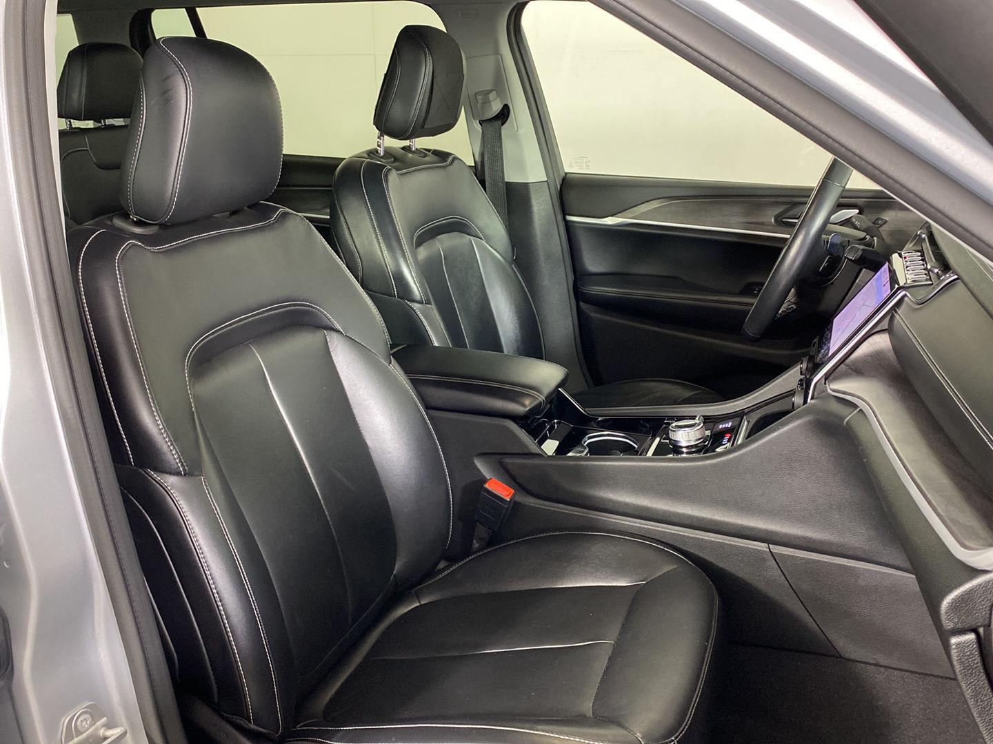 Used 2021 Silver Zynith Jeep Limited image 24
