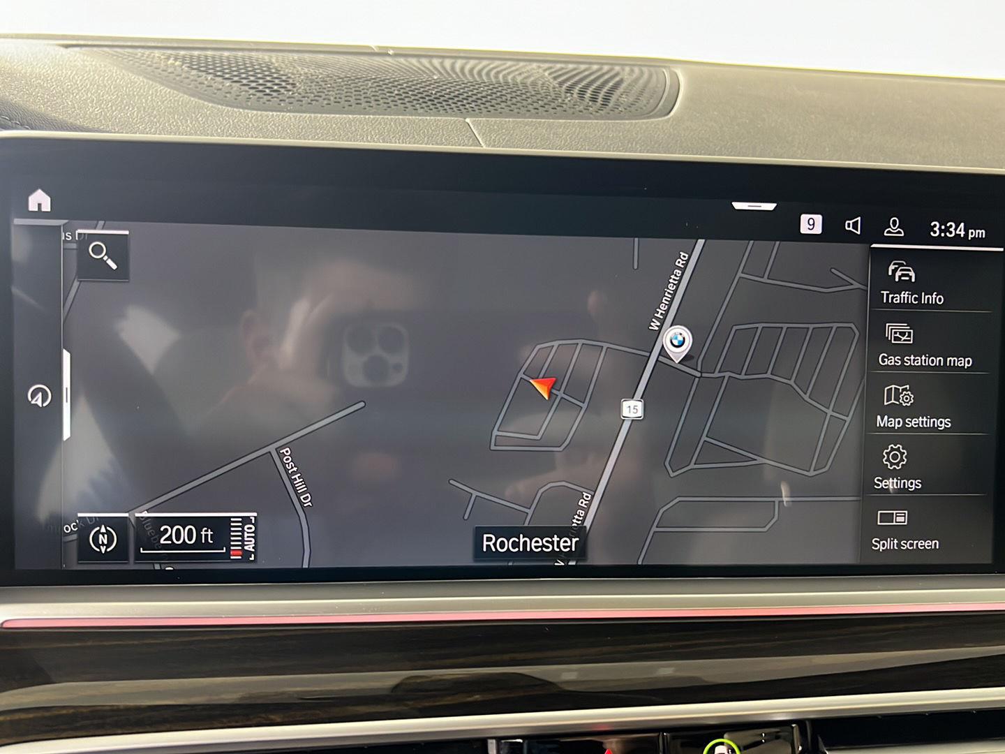 Used 2021  BMW xDrive40i image 8