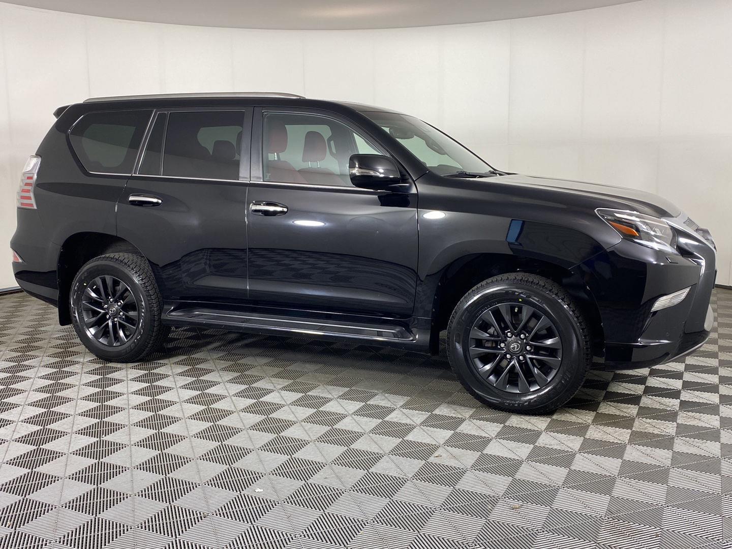 Used 2022 Black Onyx Lexus GX 460 Premium image 3