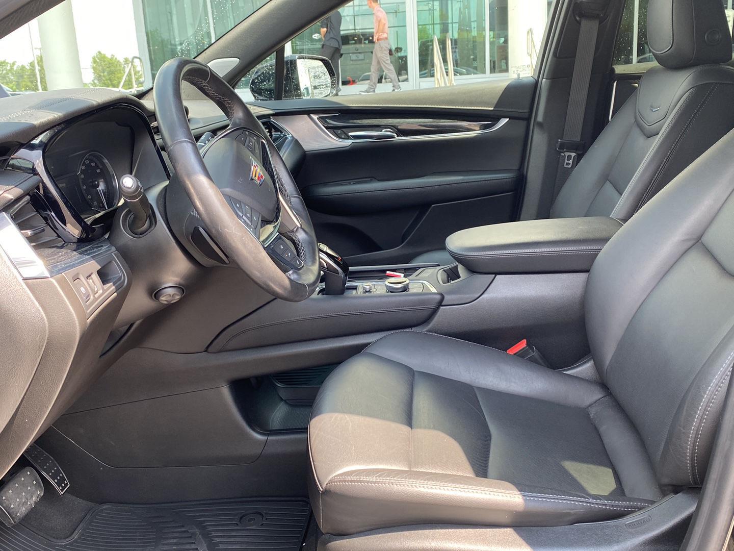 Used 2020 Stellar Black Metallic Cadillac Premium Luxury AWD image 6