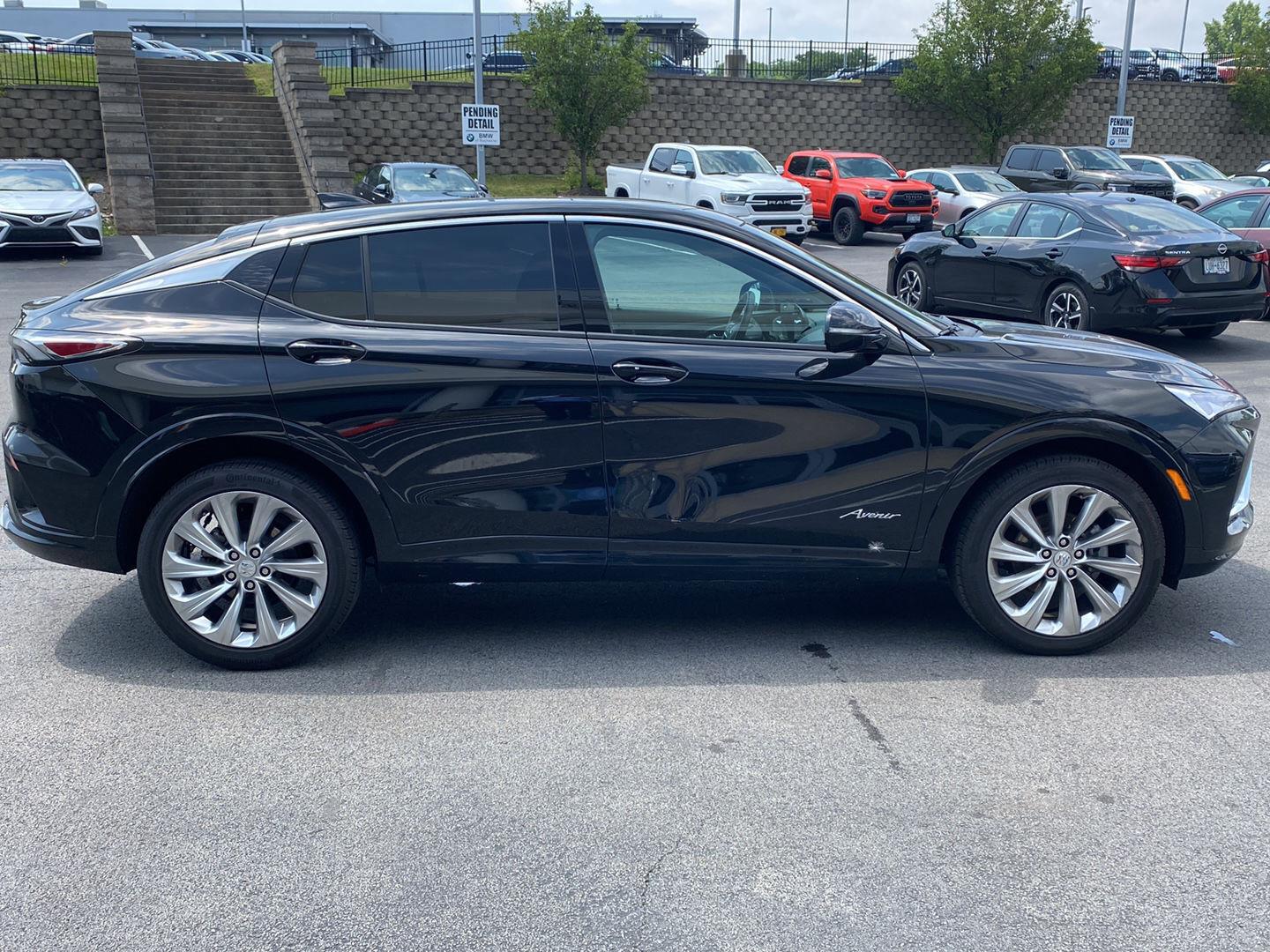 Used 2024 Ebony Twilight Metallic Buick Avenir image 2